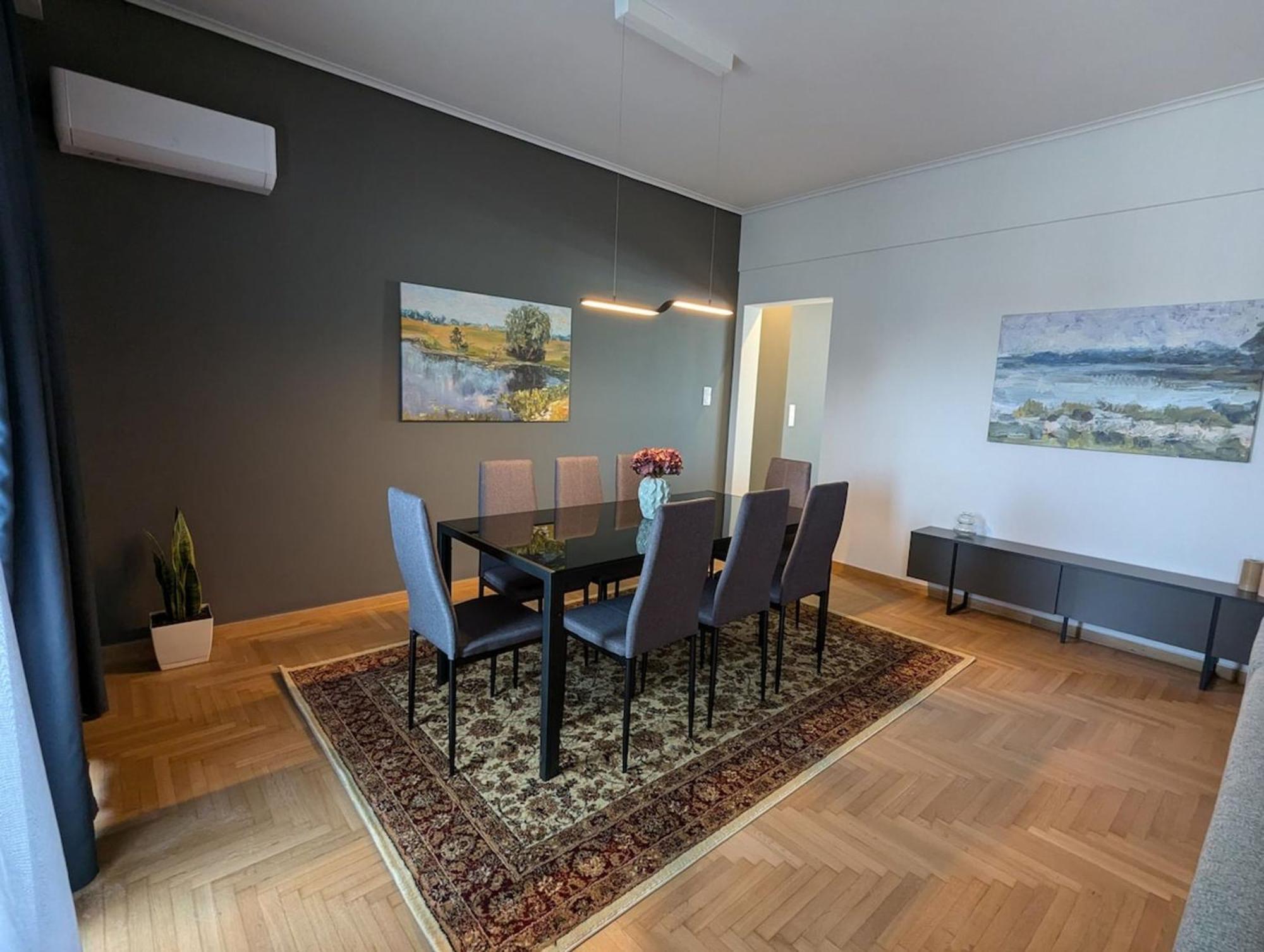 Apartment Spacious Seaside Flat At Alimos Athens