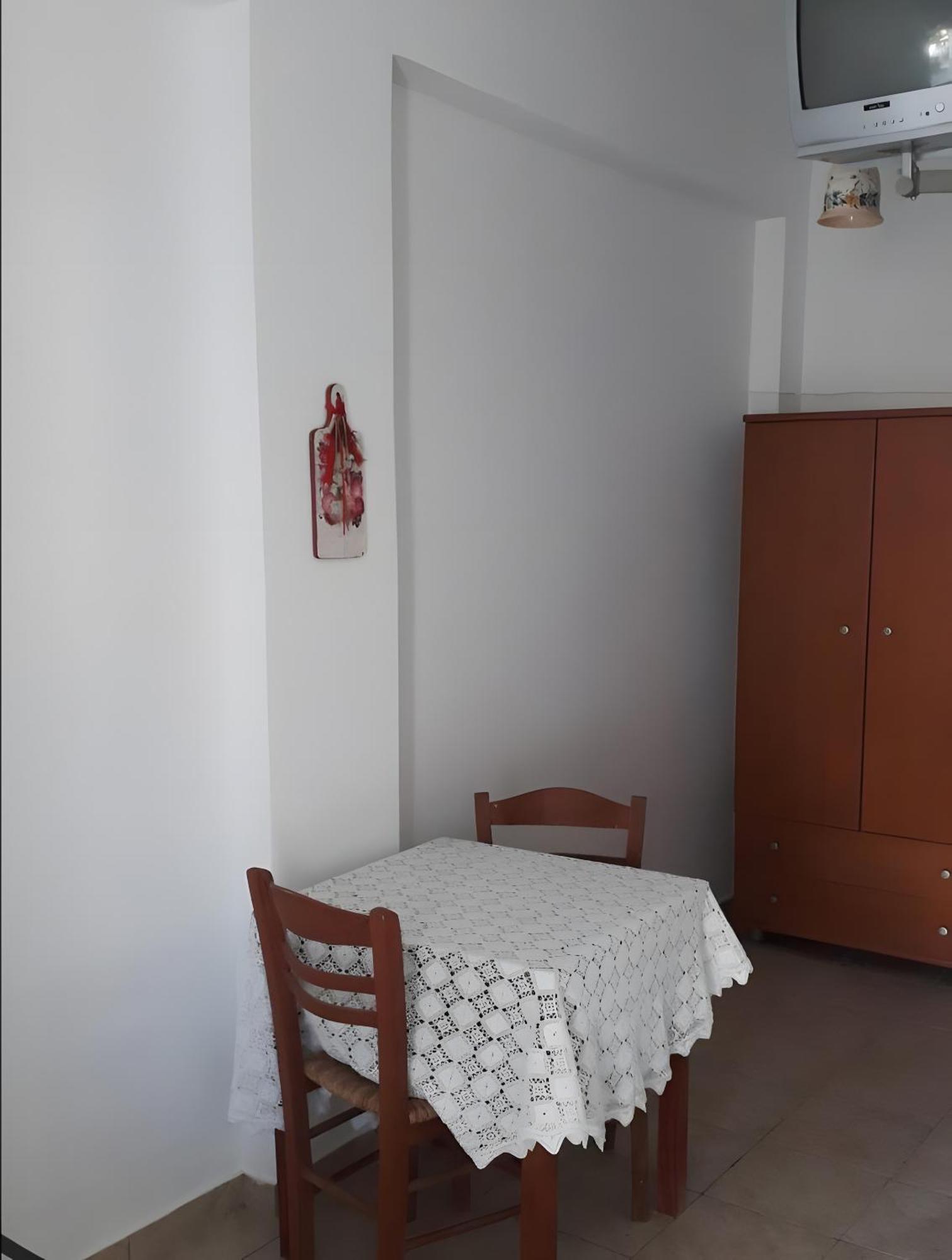 Mouria A Apartment