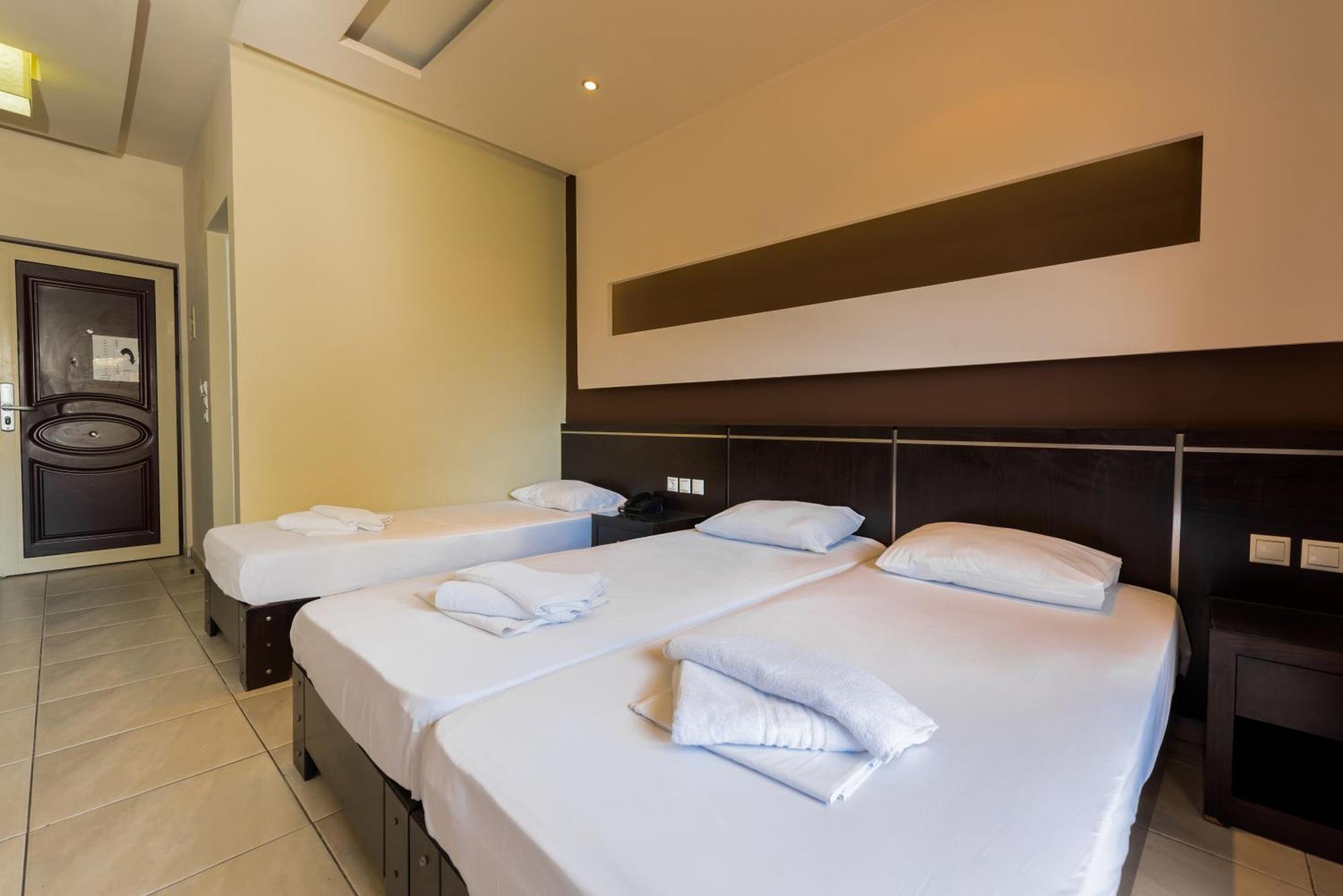 Canadian Hotel Laganas