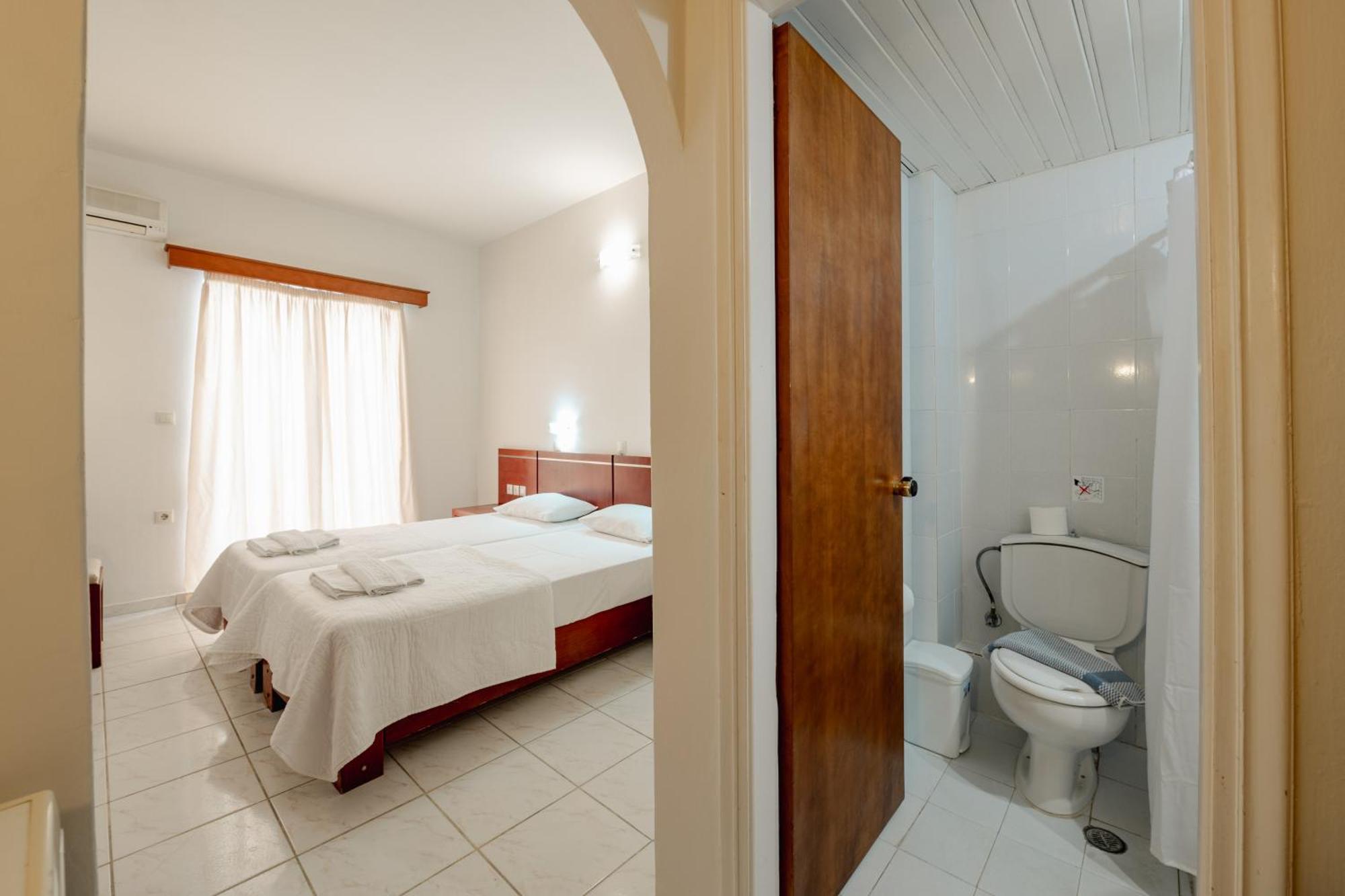 Hotel Canadian Laganas