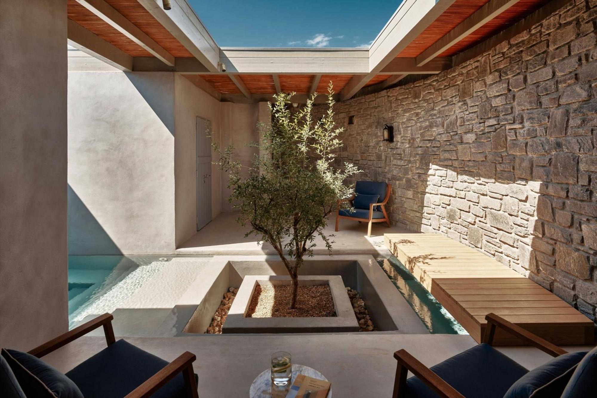 Cosme, A Luxury Collection Resort, Paros 5*