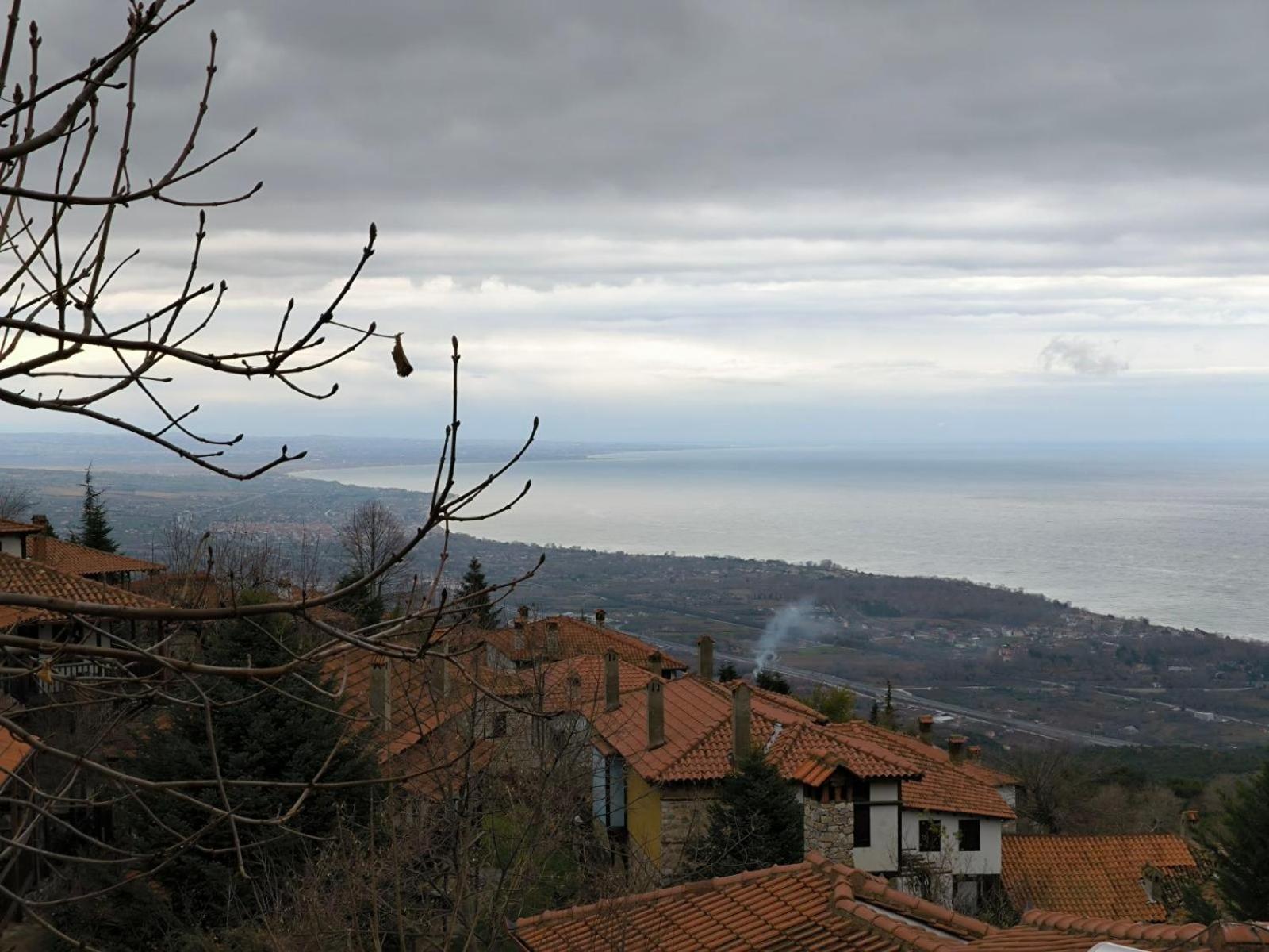 Bed & Breakfast Enastron Palaios Panteleimonas