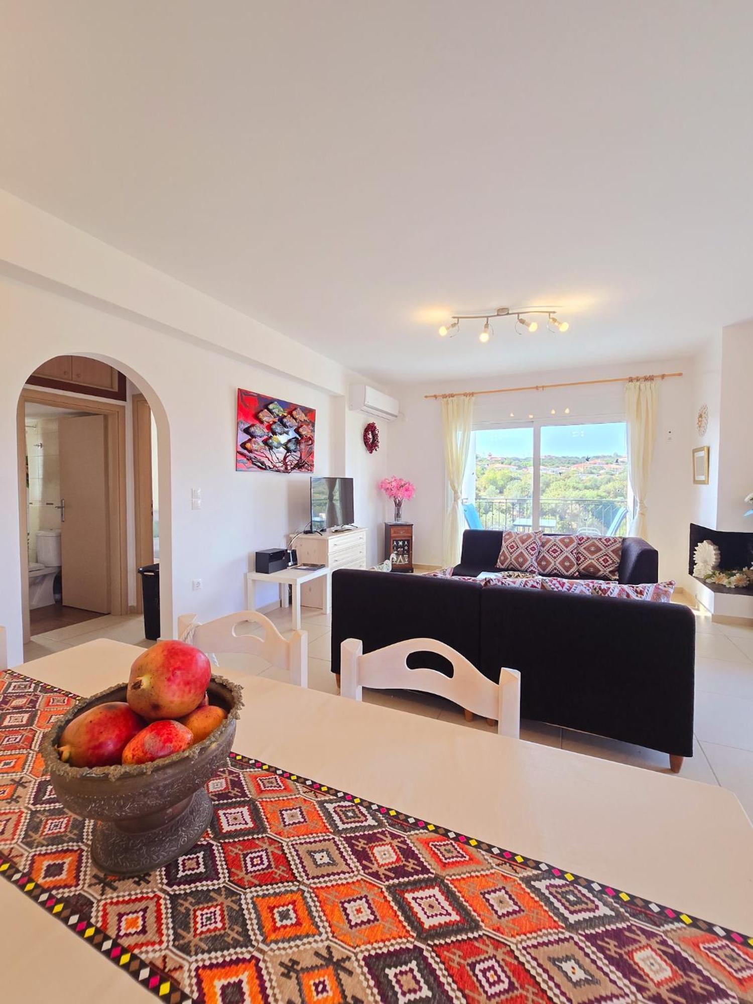 Lakithra Apartments * Lakithra