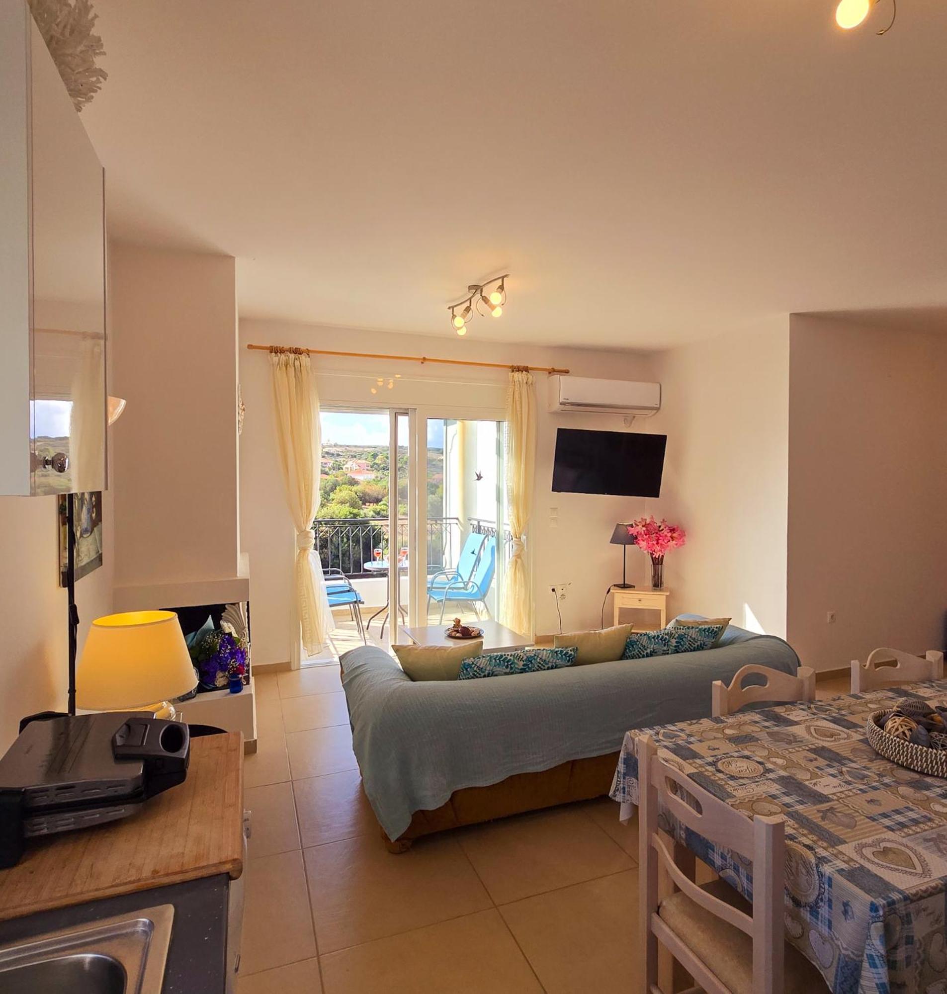 Lakithra Apartments *