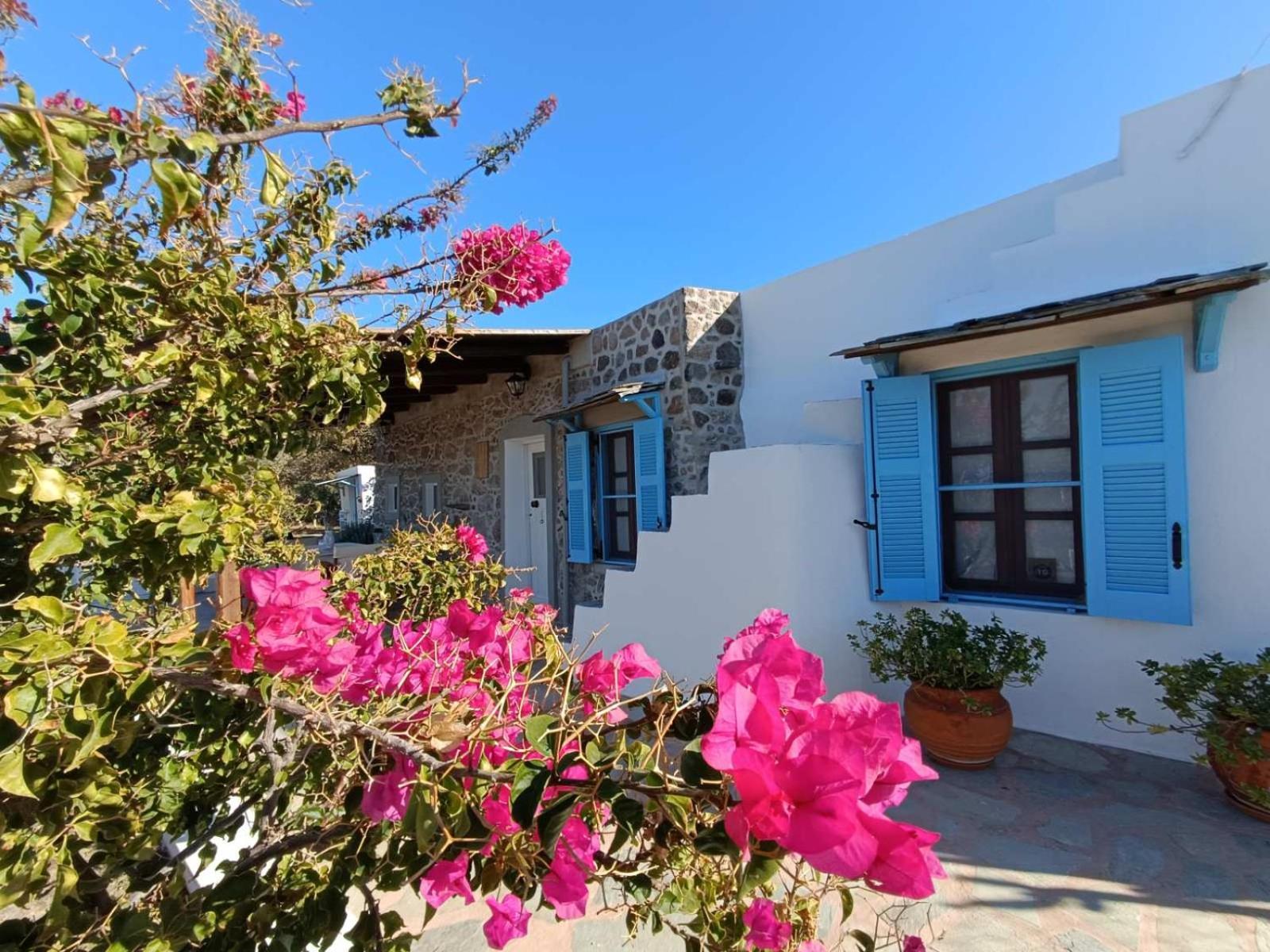 «astrofeggia» A Private Stone House Nature-seaview Holiday home