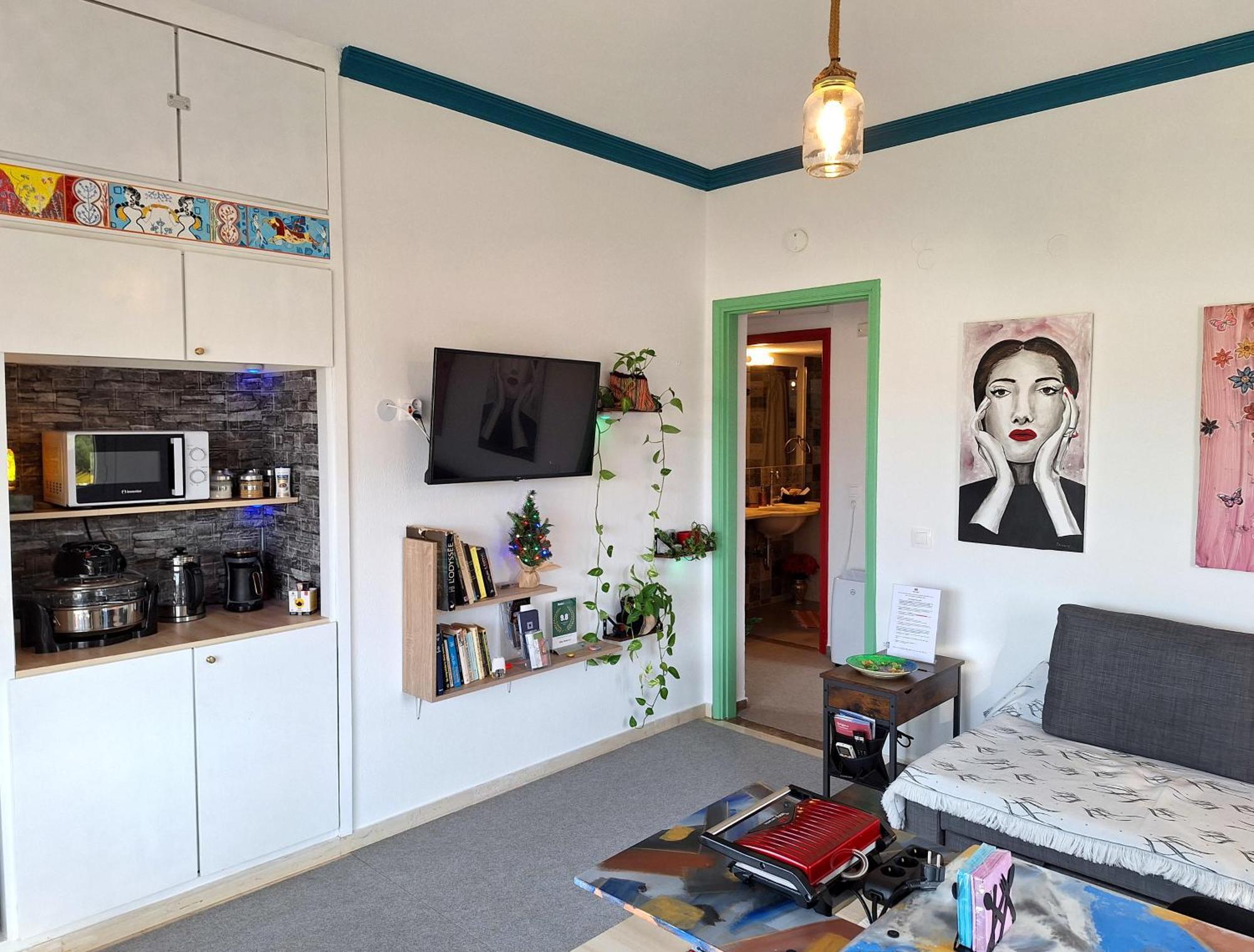 Allas, Guest Art Agios Nikolaos (Crete)