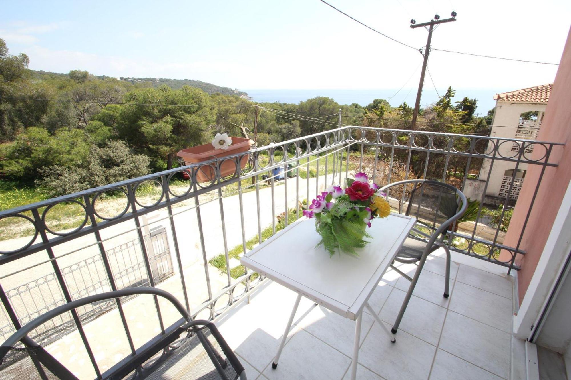 Pelagos By Frangki Agia Marina (Aegina)