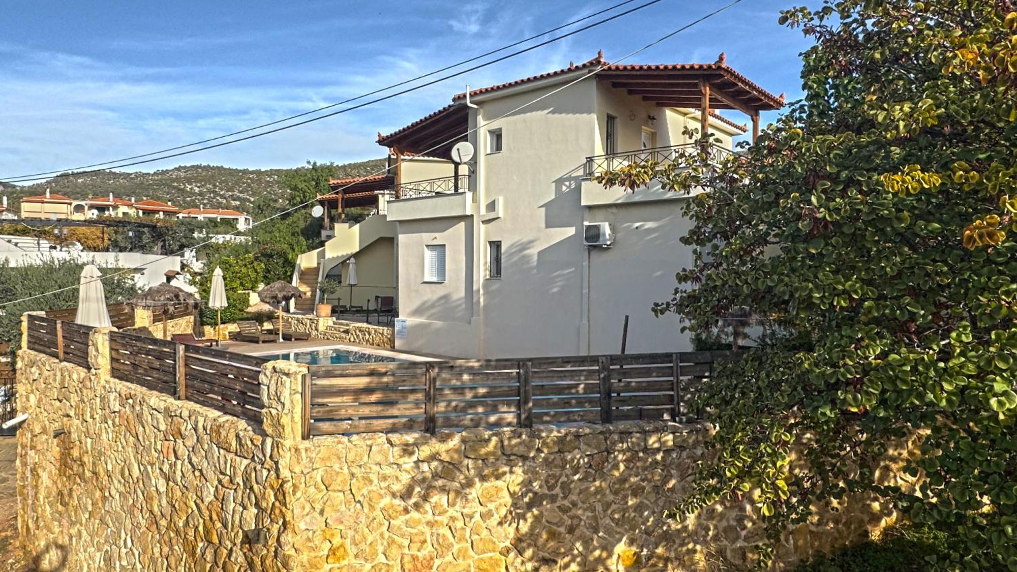 Dalia - Korinthos Korfos