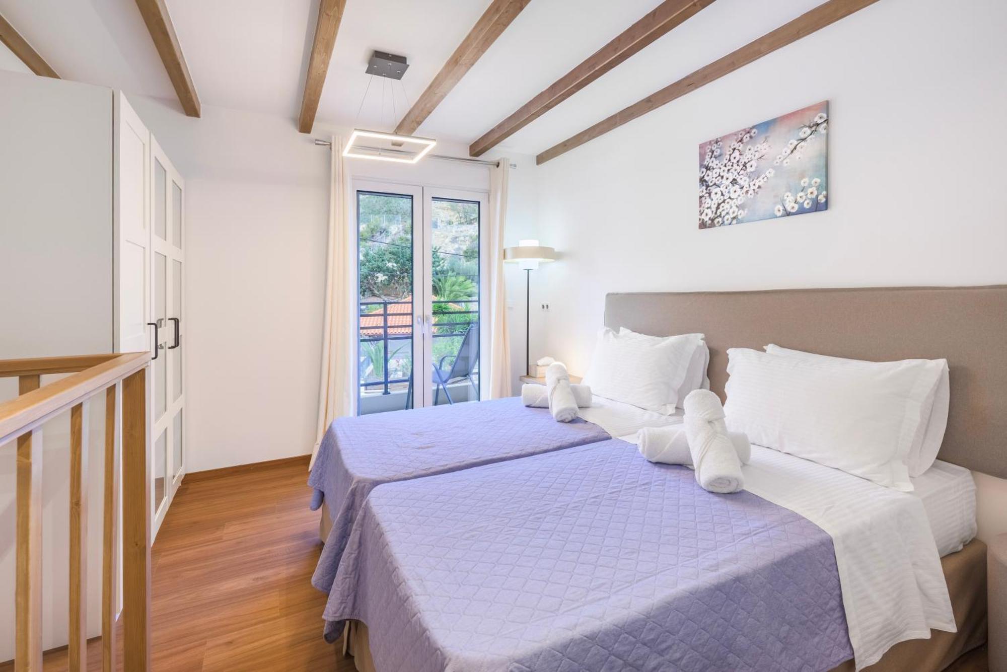 Homes Bluegreen - Beachfront, Pool, Garden And Bbq - Near Heraklion *