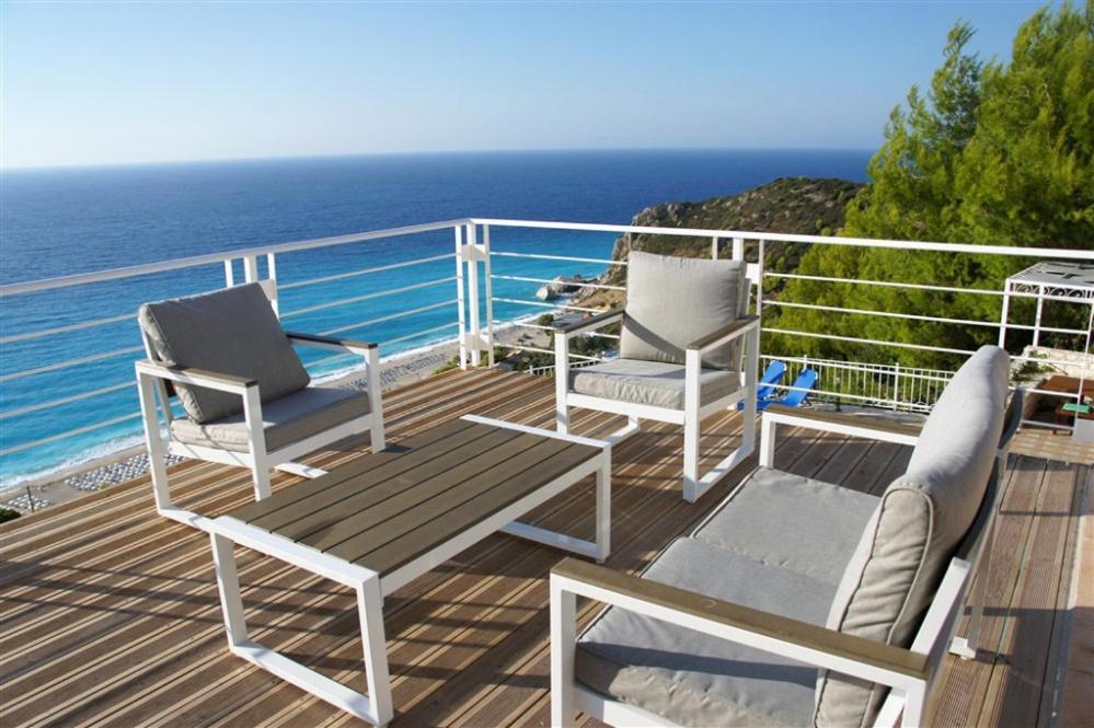 Margaux Kathisma, Breathtaking Views & Unforgettable Sunsets - Minutes From Iconic Holiday home Agios Nikitas