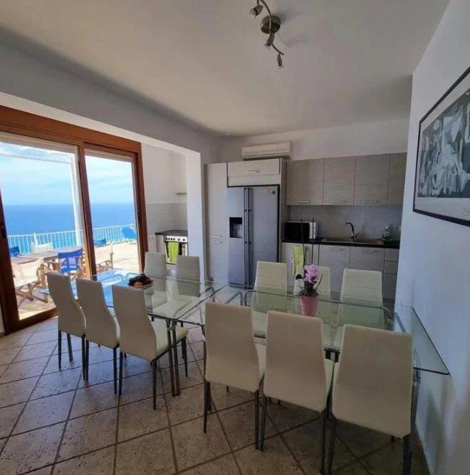 Margaux Kathisma, Breathtaking Views & Unforgettable Sunsets - Minutes From Iconic