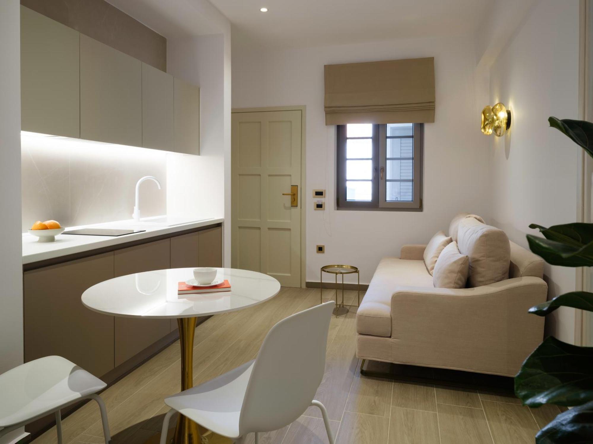 Golden Luxury Aparthotel *