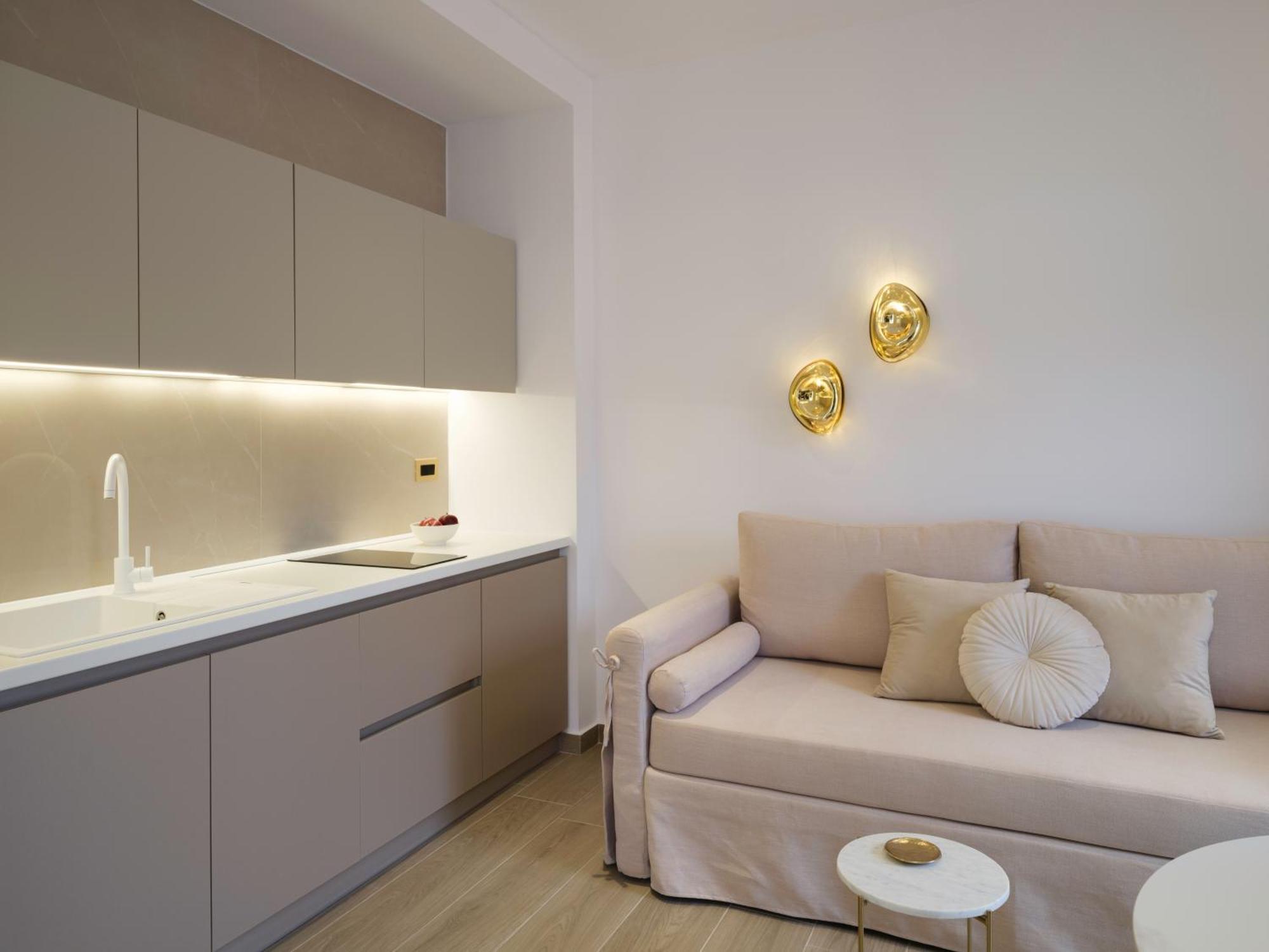 Golden Luxury *
