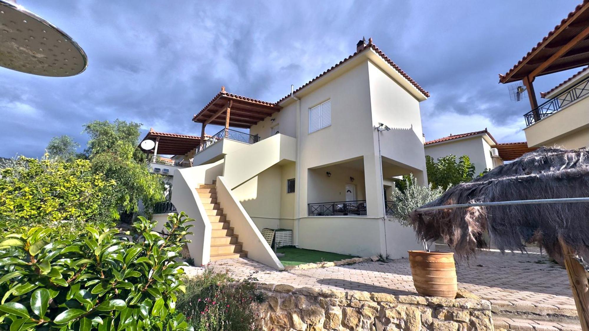 Miramar Complex - Villa