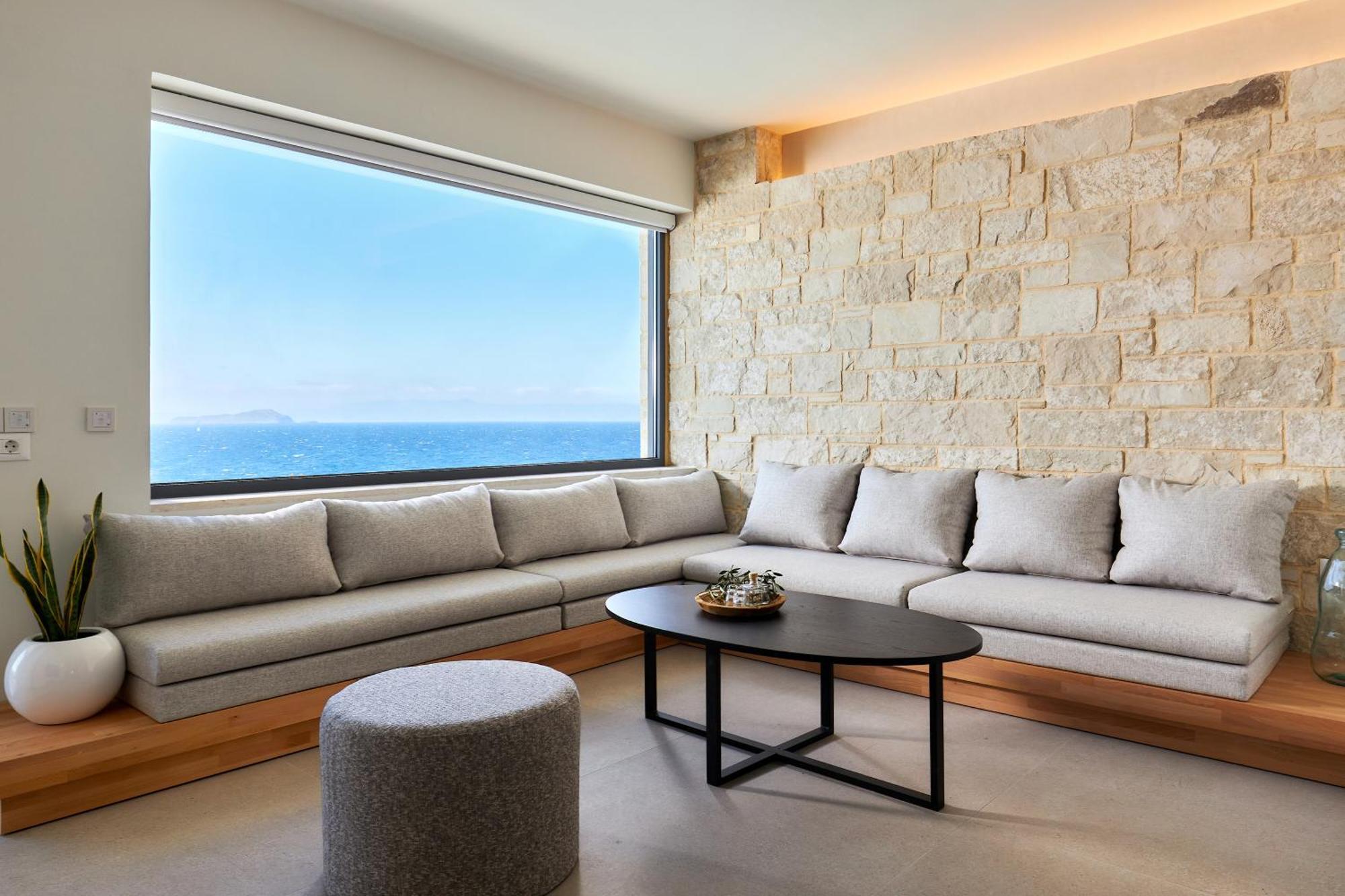Pachnes Luxury - Heated Pool, Sea View Apartment *