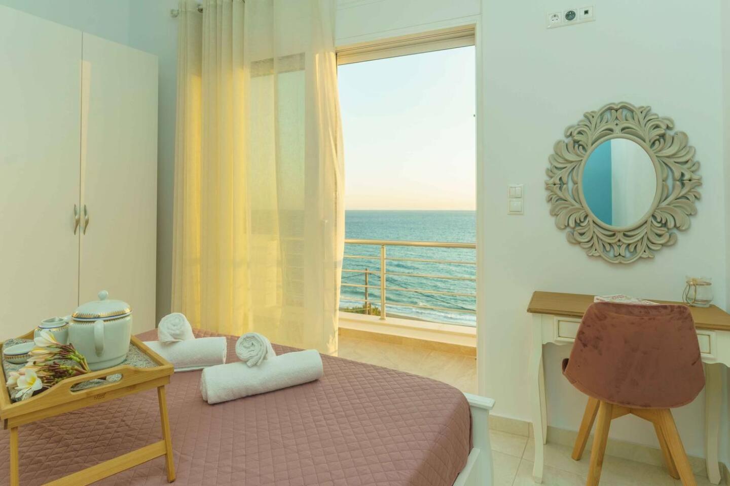 Cocoscape Seaside Suite, With Sea View Kalamaki (Heraklion)