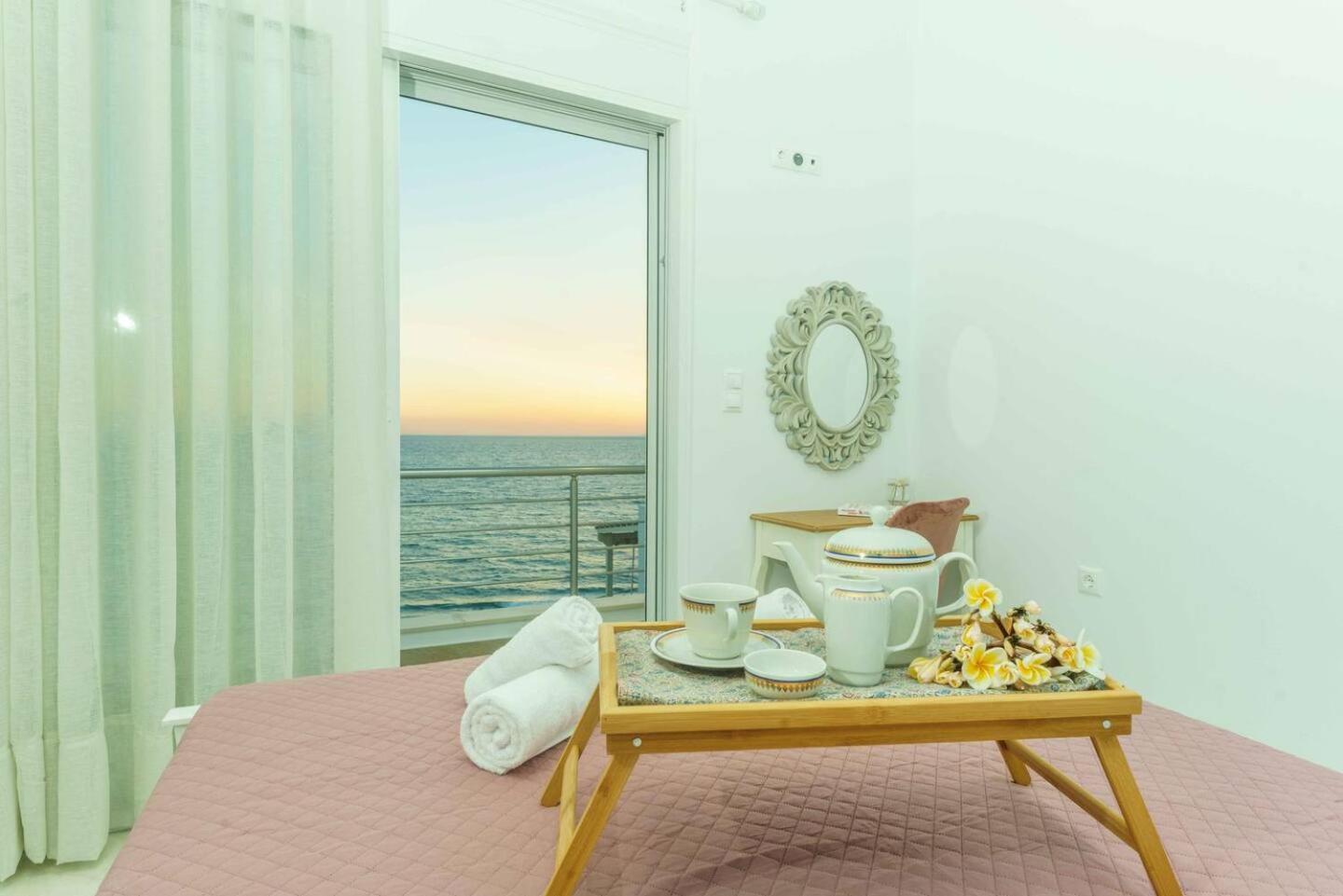 Cocoscape Seaside Suite, With Sea View Apartment