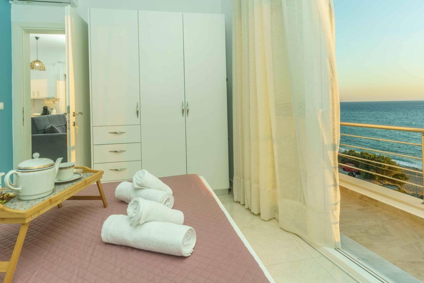 Cocoscape Seaside Suite, With Sea View * Kalamaki (Heraklion)