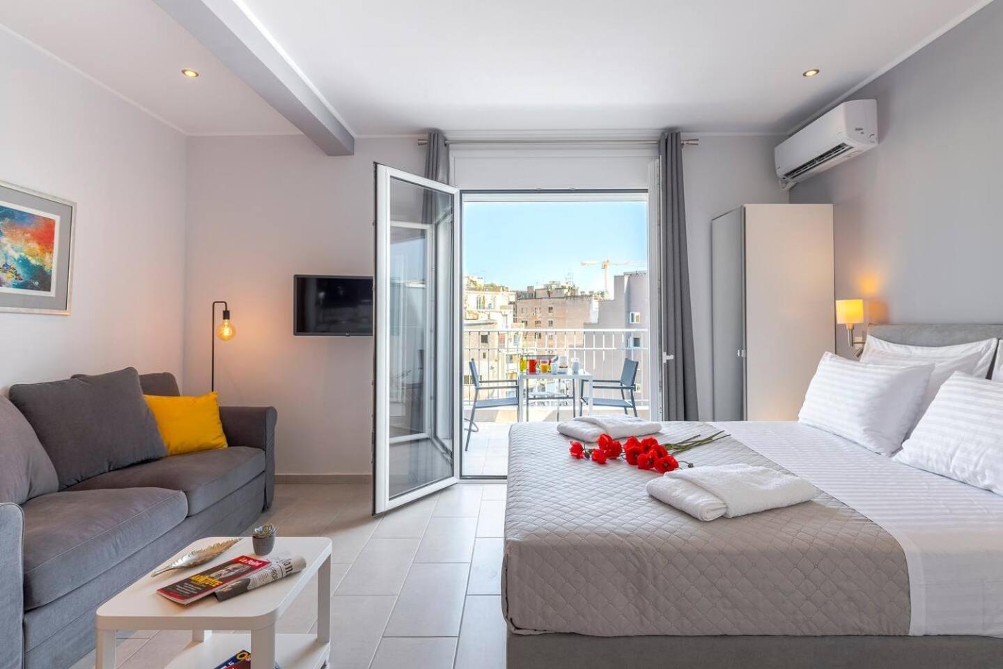 Central-opulent And Luxurious Suites-balcony & Views Acropolis Hills