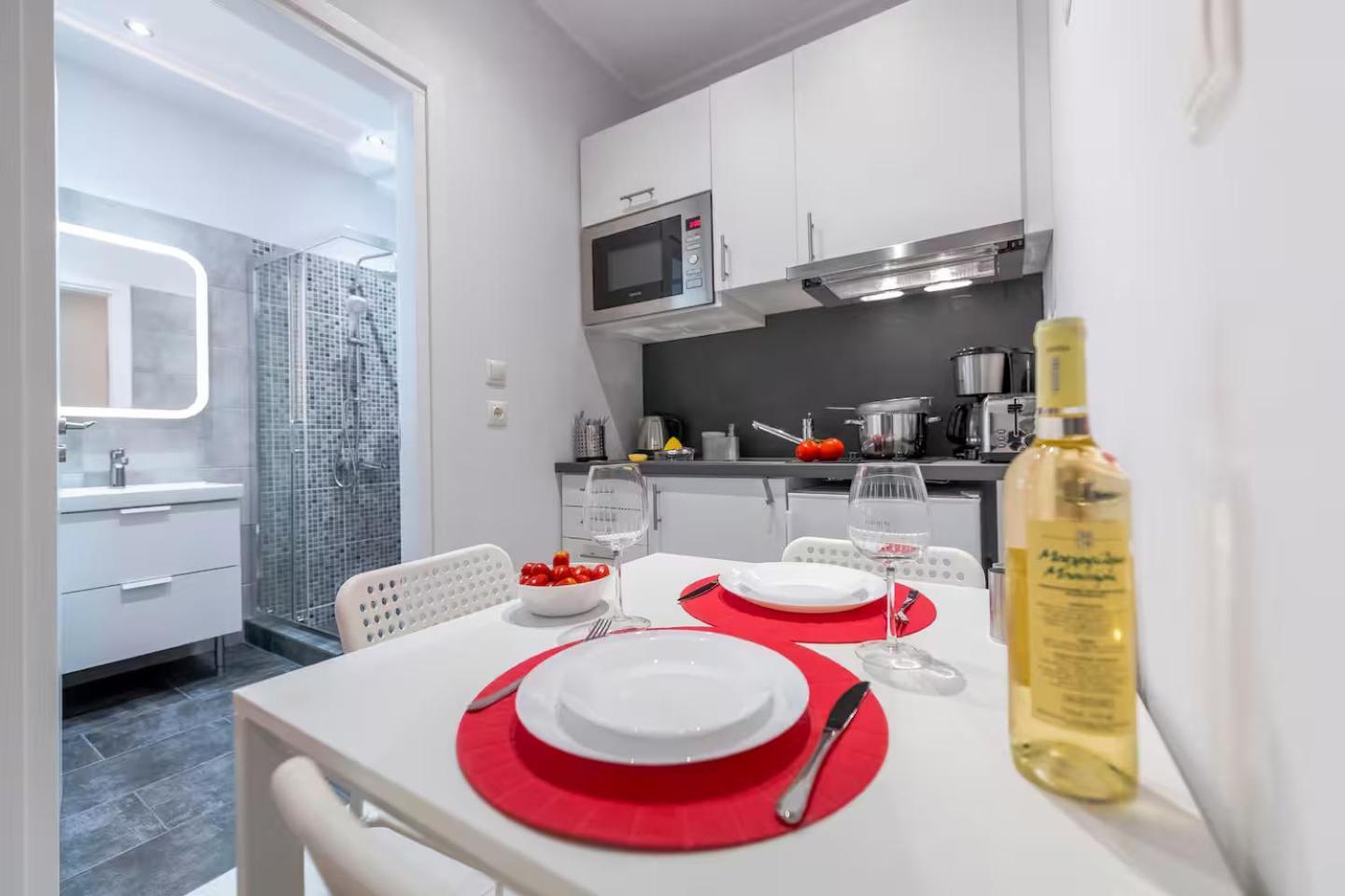 Central-opulent And Luxurious Suites-balcony & Views Acropolis Hills Apartment