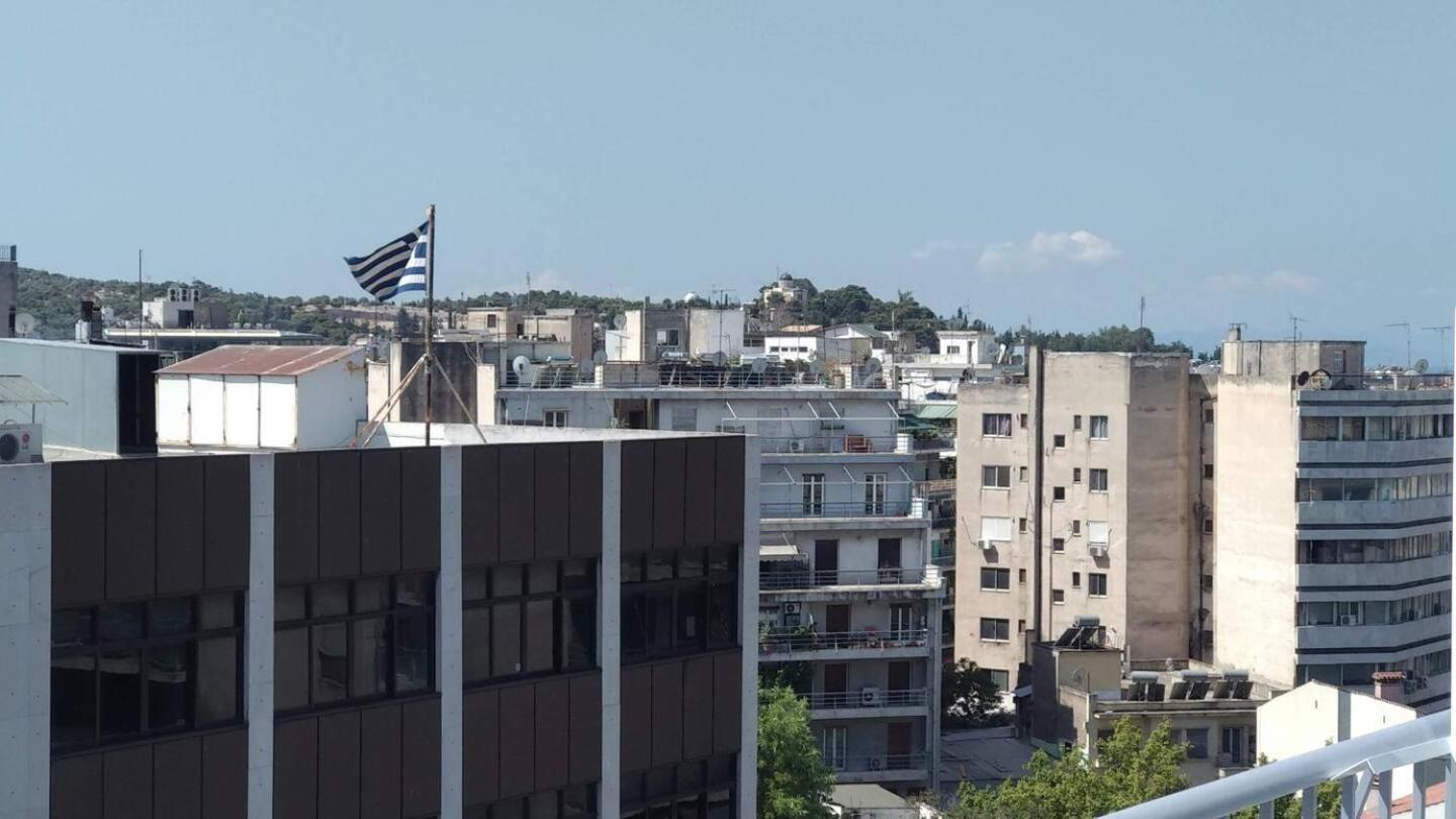 Apartment Central-opulent And Luxurious Suites-balcony & Views Acropolis Hills *