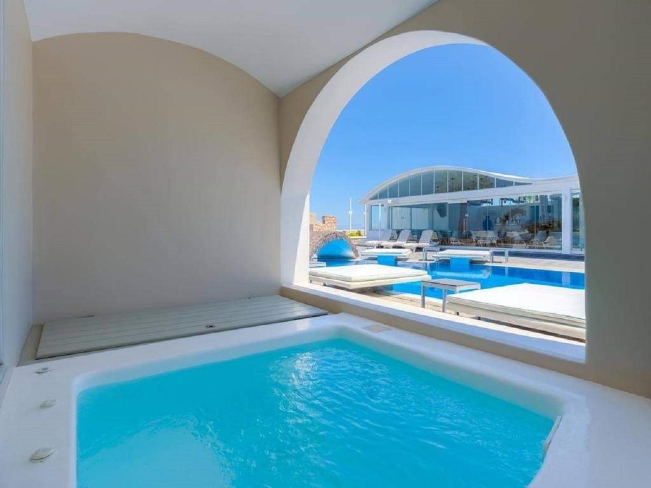 Hotel Blue Arise Fira (Santorini)