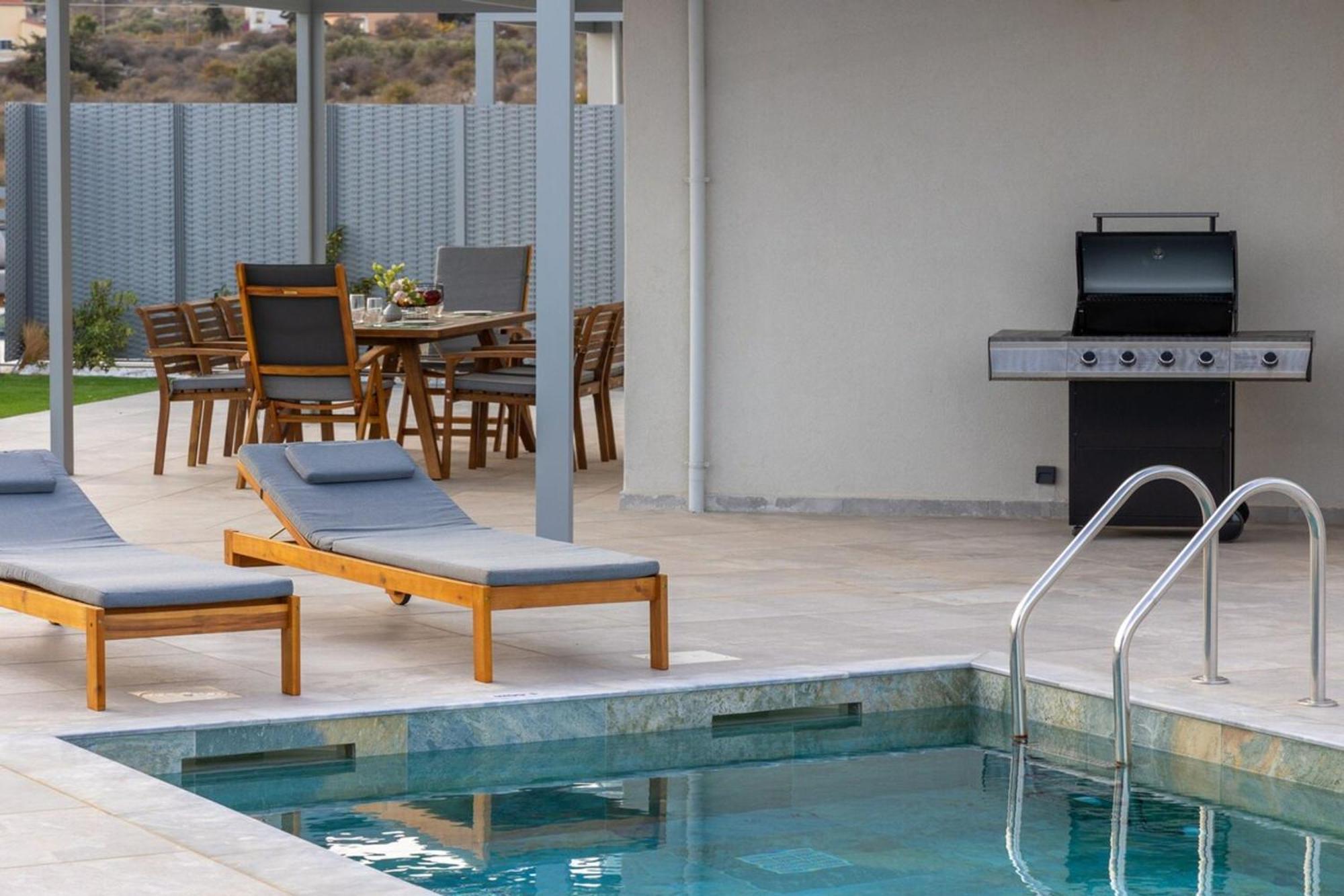 Gianna's Panoramic Seaview Twin With Pool 2 *