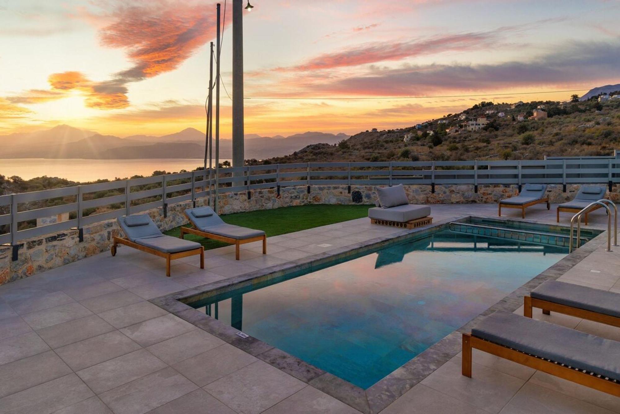 Gianna's Panoramic Seaview Twin With Private Pools Villa *