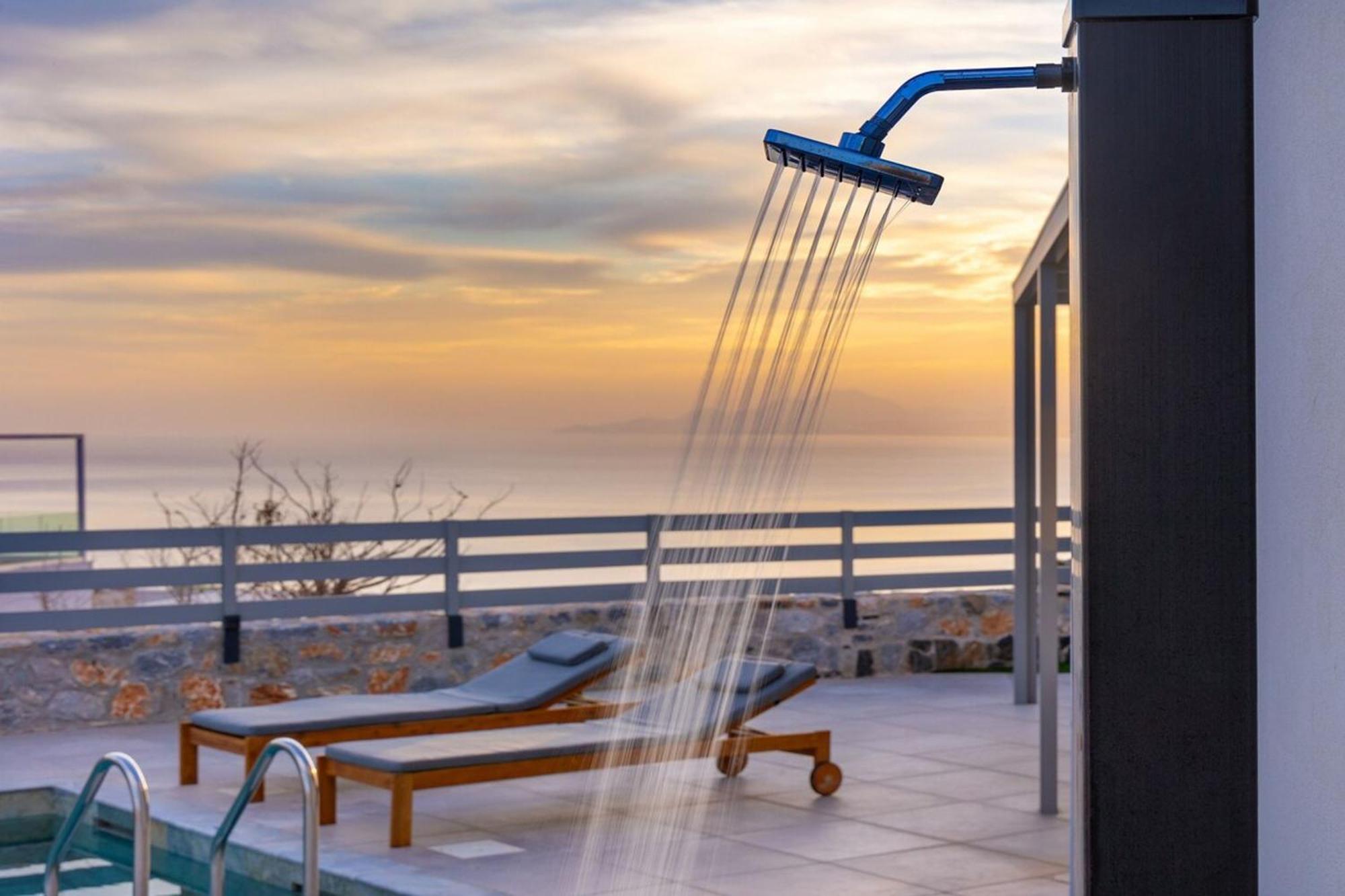 Gianna's Panoramic Seaview Twin With Private Pools Kefalas