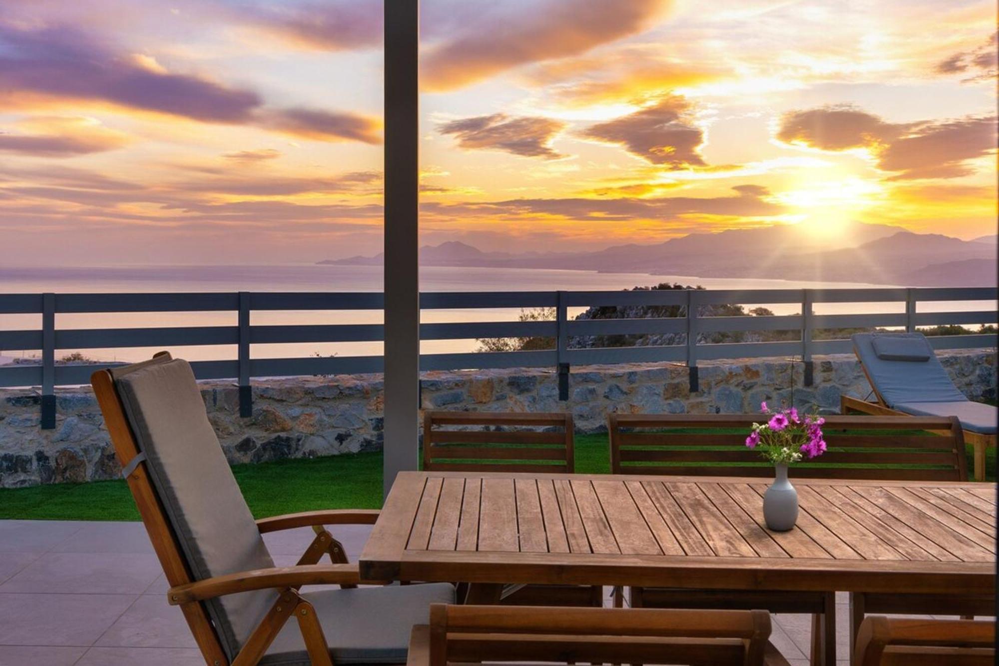 Gianna's Panoramic Seaview Twin With Private Pools Villa Kefalas