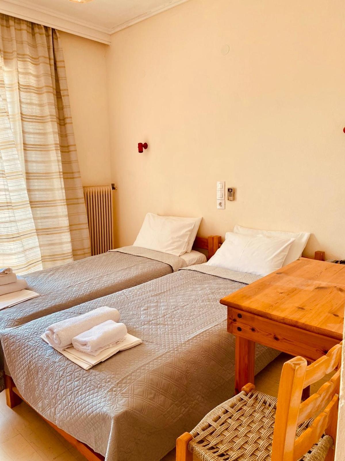 Alexiou Aparthotel *