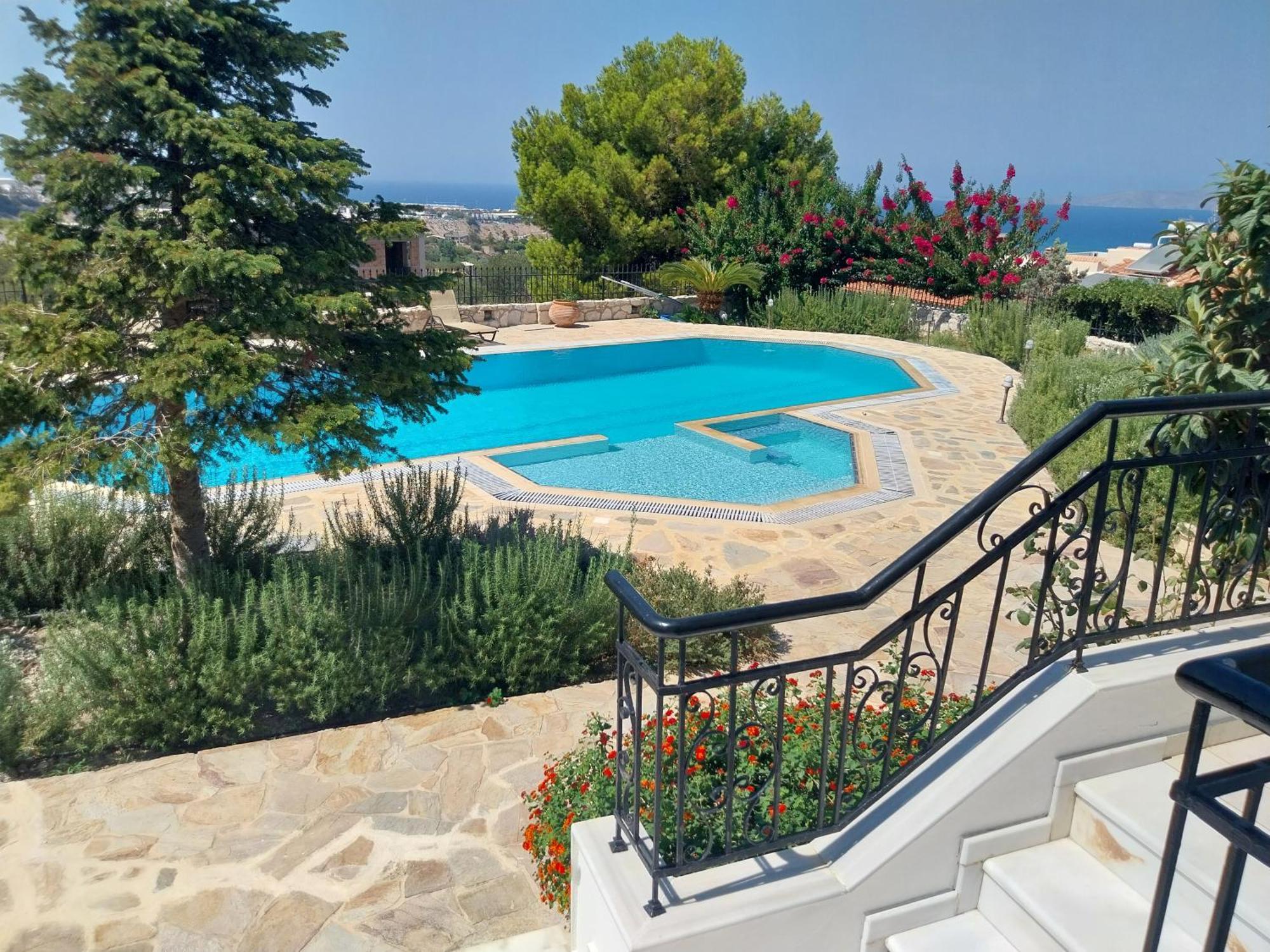 The Three Graces Villa Karteros