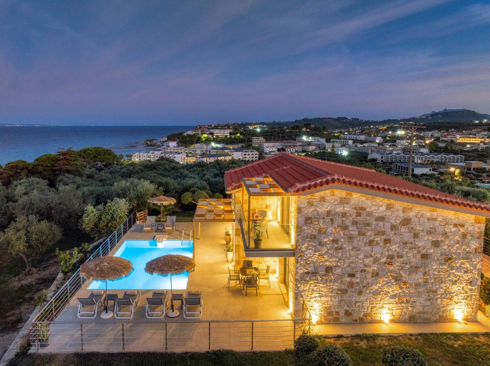 Fellenza - Pool By The Sea With Stunning Sunriseview By Mana Gers