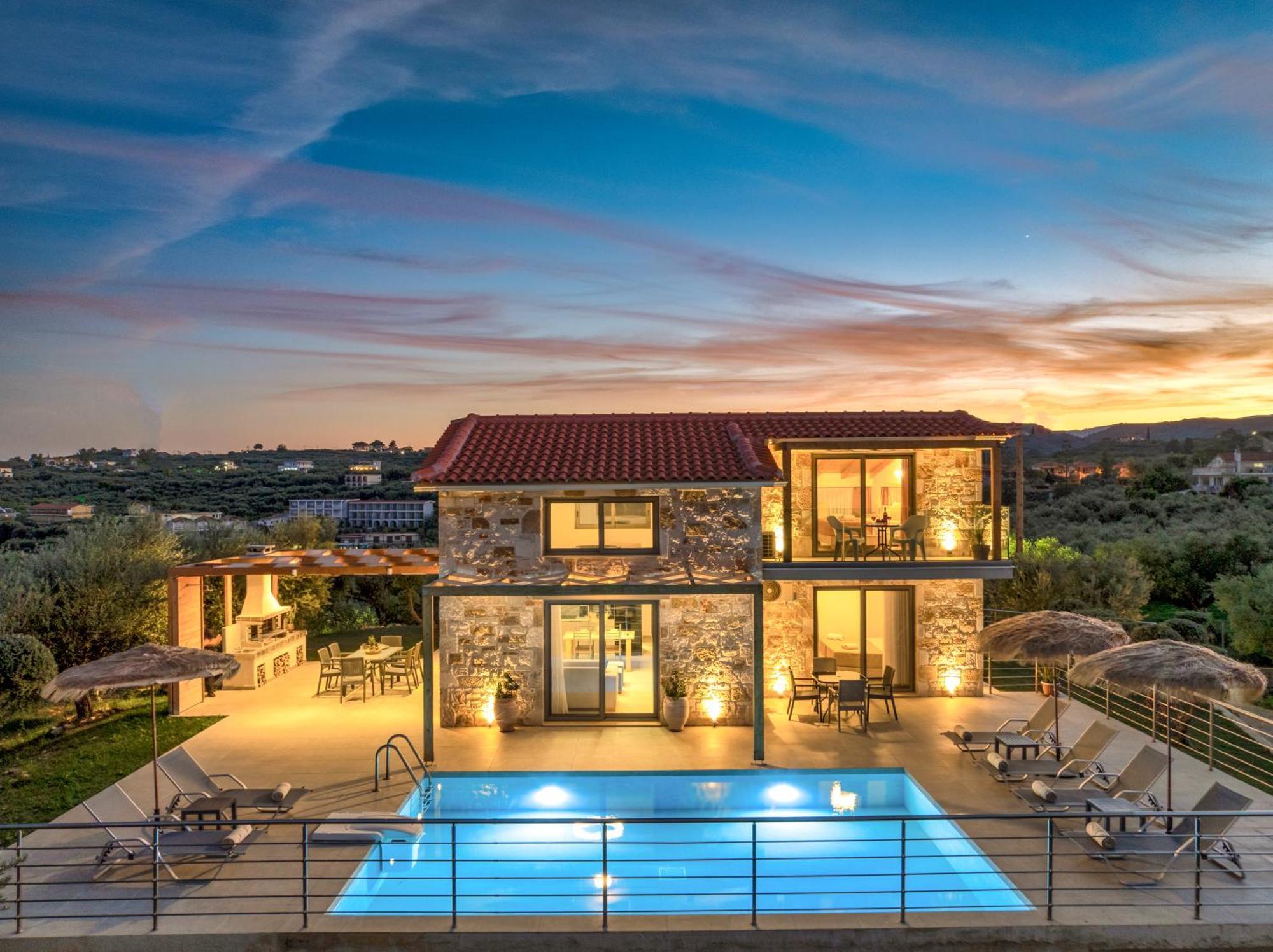 Fellenza - Pool By The Sea With Stunning Sunriseview By Mana Gers Villa *