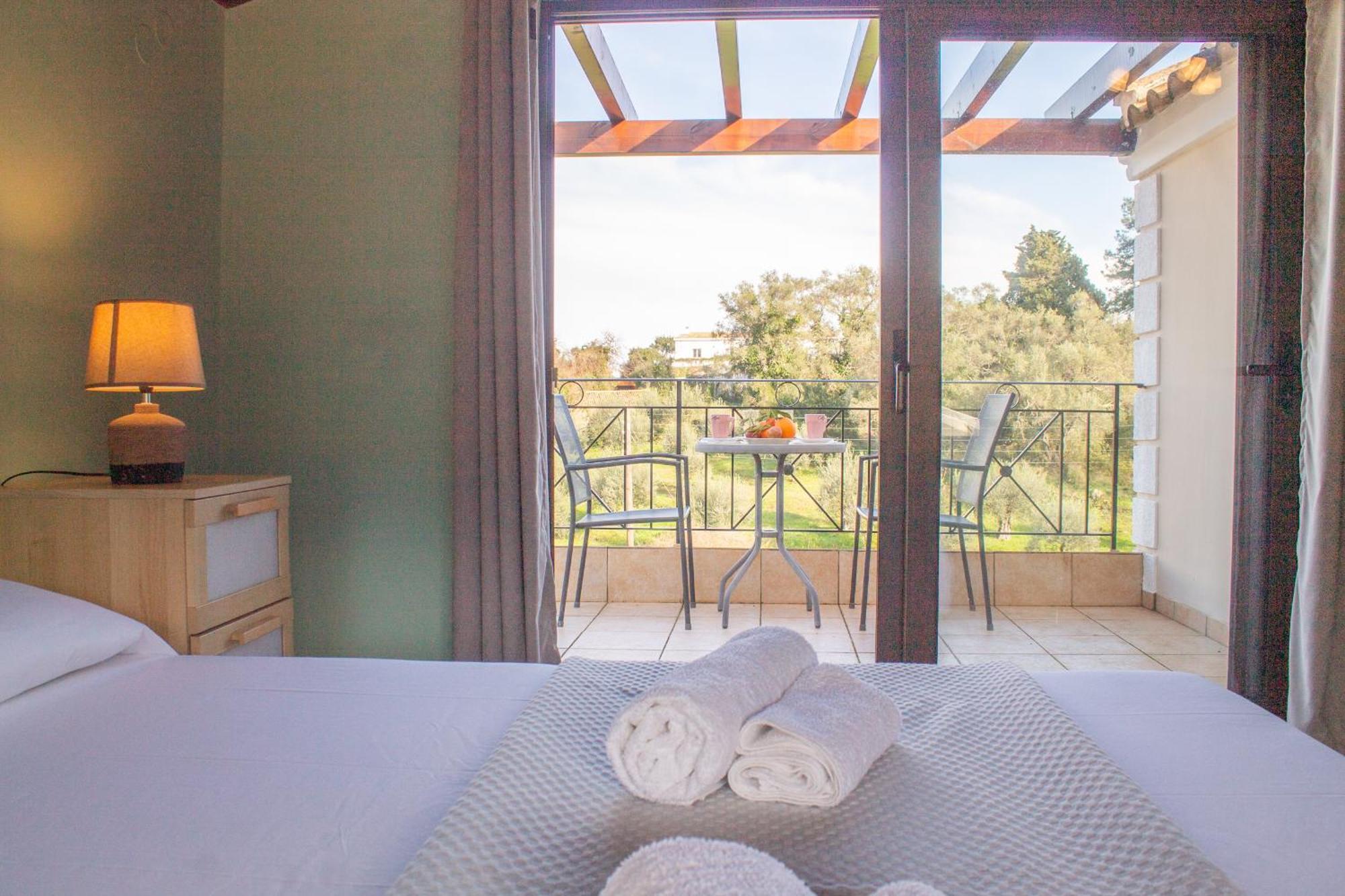 Noradia And Ginfred Corfu Villa *