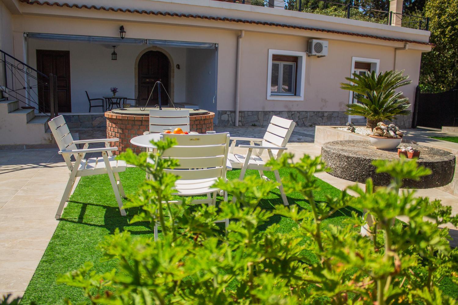 Villa Noradia And Ginfred Corfu *