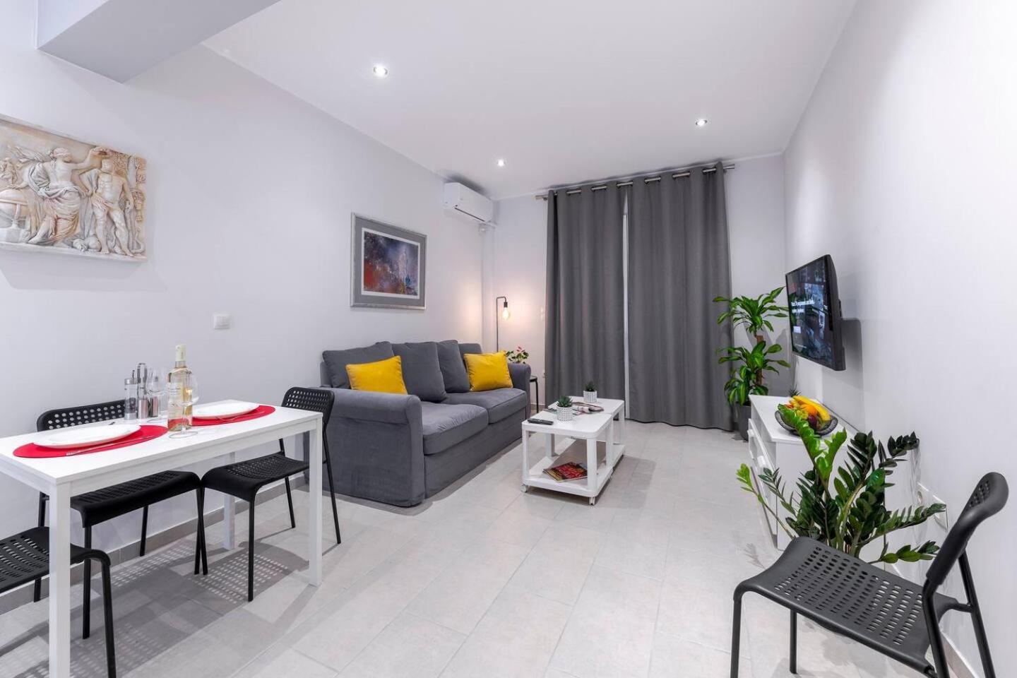 Apartment Central-opulent And Luxurious Suites-balcony & Views Acropolis Hills Athens