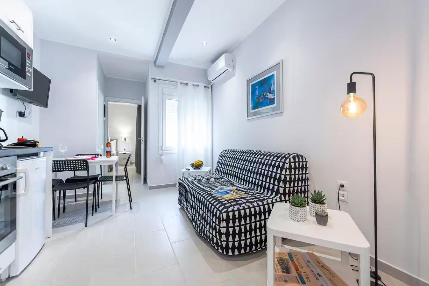 Central-opulent And Luxurious Suites-balcony & Views Acropolis Hills Athens
