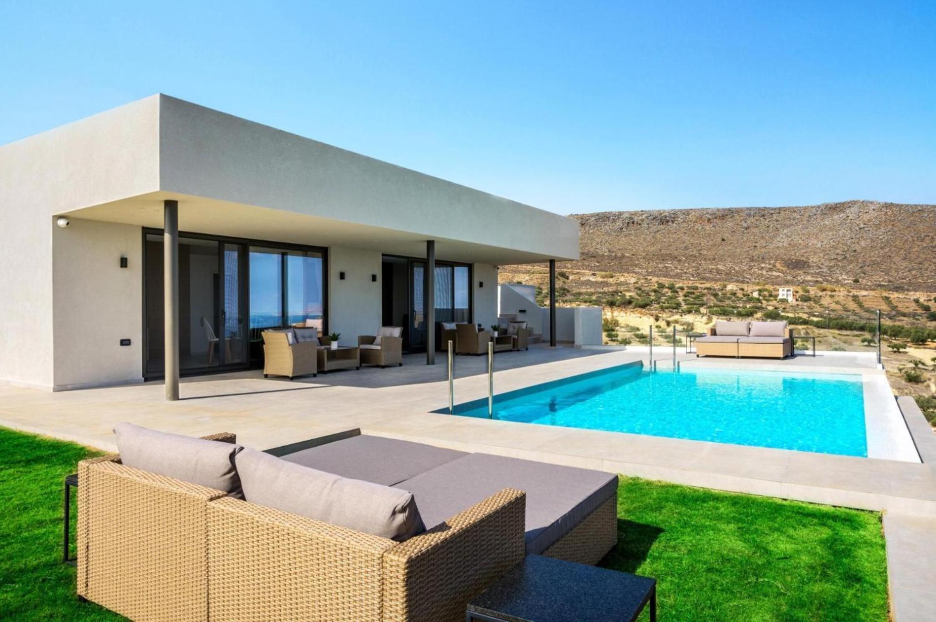 Kamelia With Pool Villa
