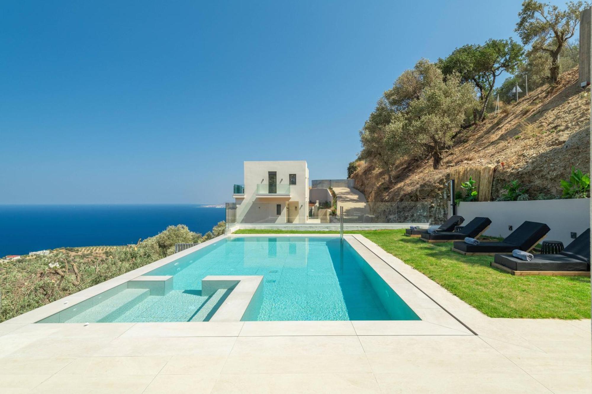 Luxury Palaiokastro (Crete)