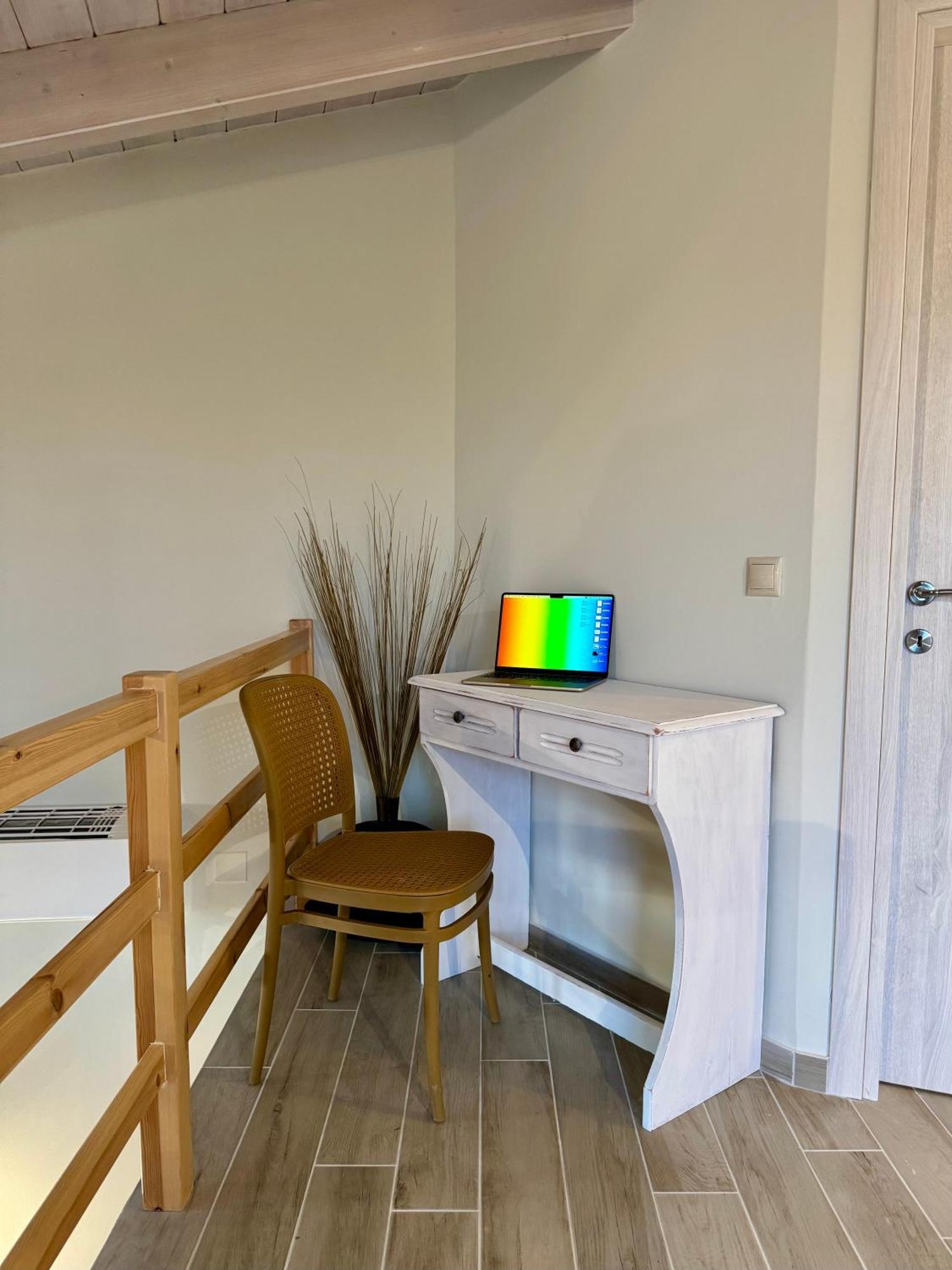 Apidalos Aparthotel