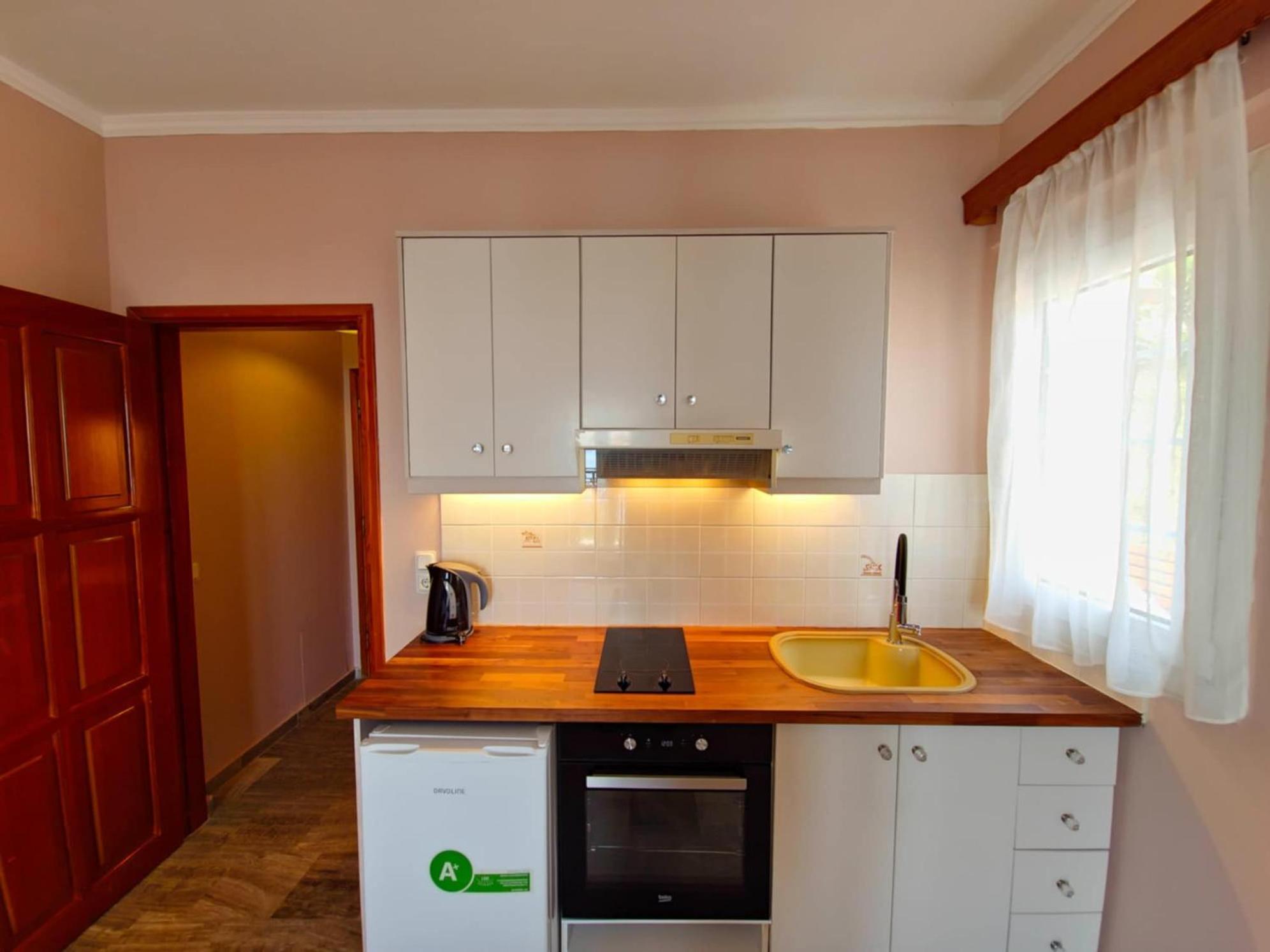 Apartment Stellatos House *