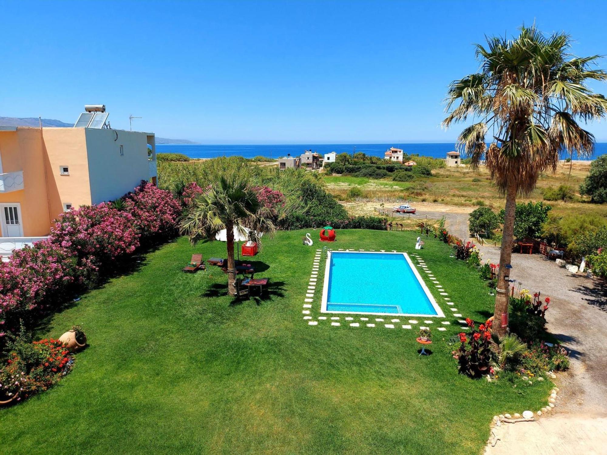 Apartment Socrate's Apartment's With Share Pool *