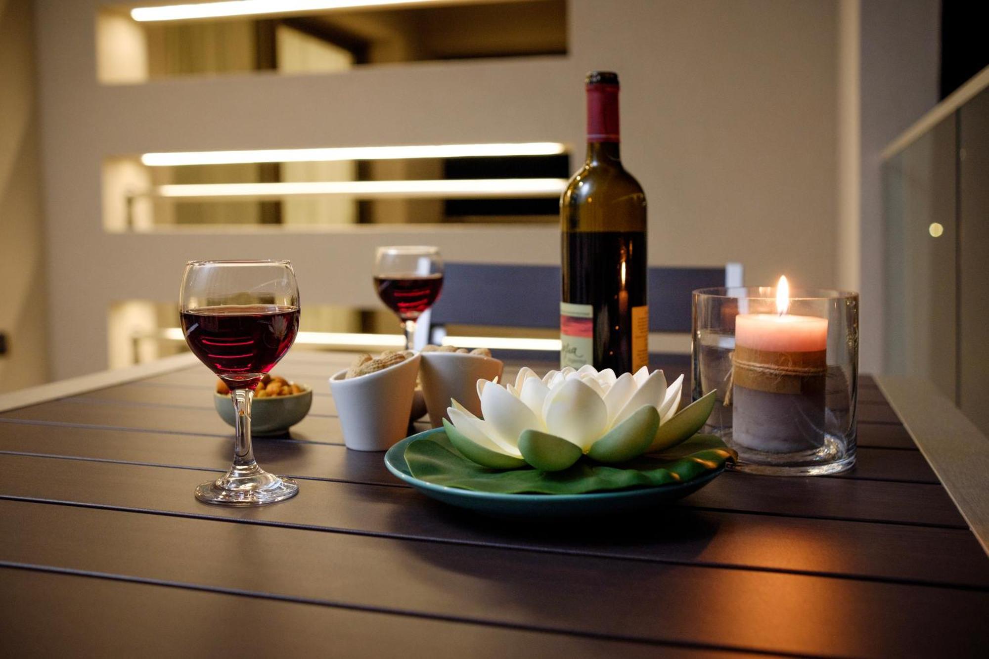 Aura Luxury - Seaside Getaways Aparthotel *