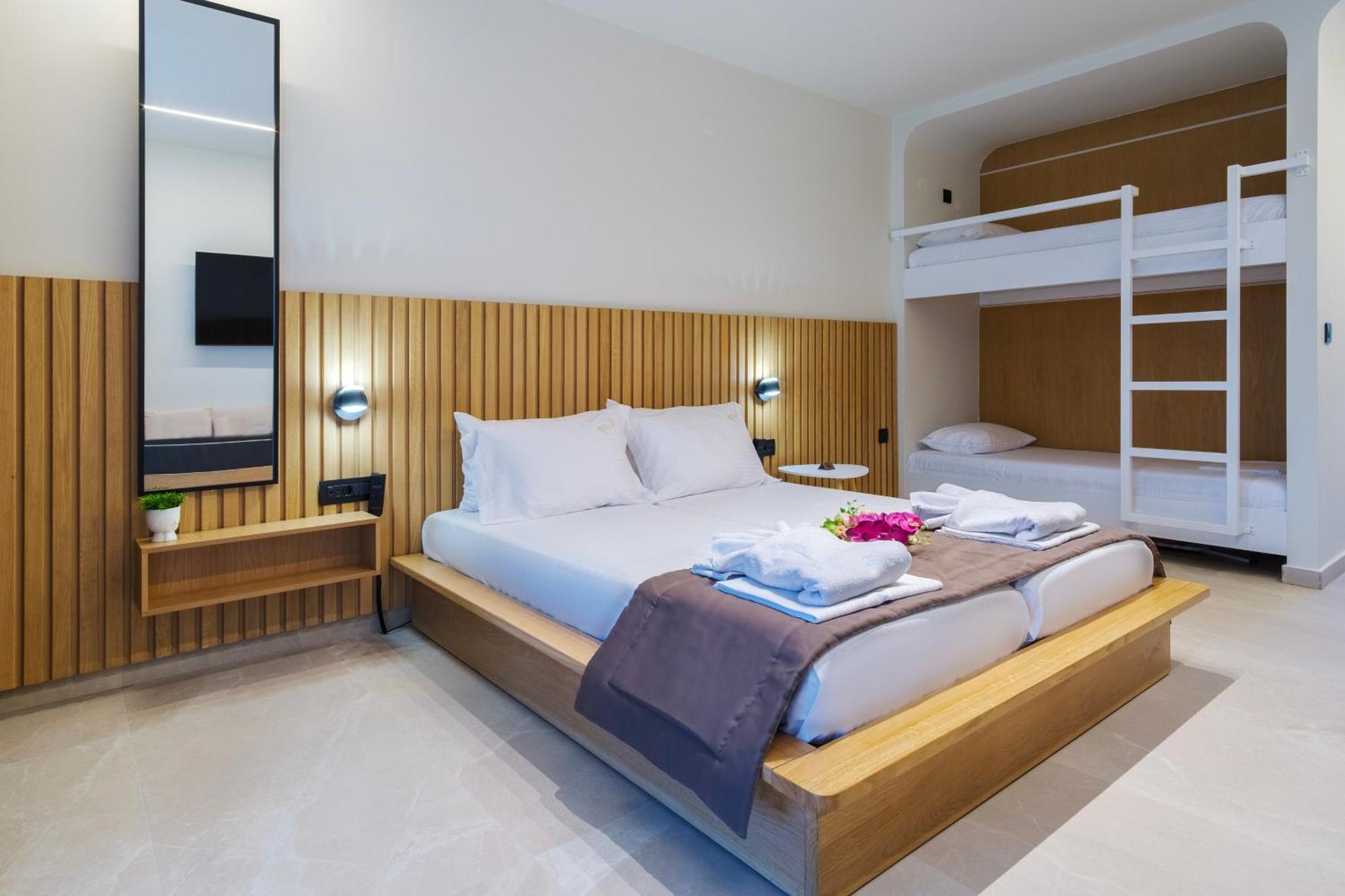 Aura Luxury - Seaside Getaways Aparthotel