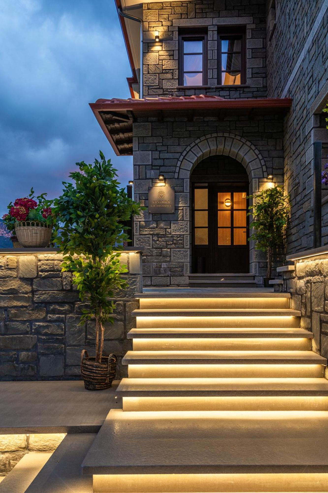 Aparthotel Floara Di Munte Forest Luxury