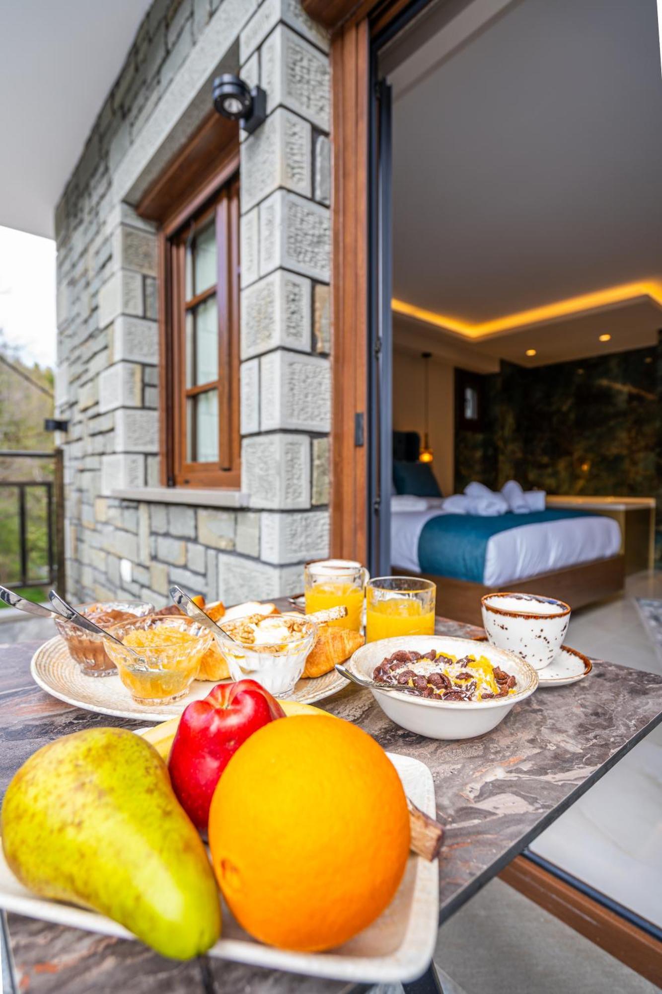 Aparthotel Floara Di Munte Forest Luxury *