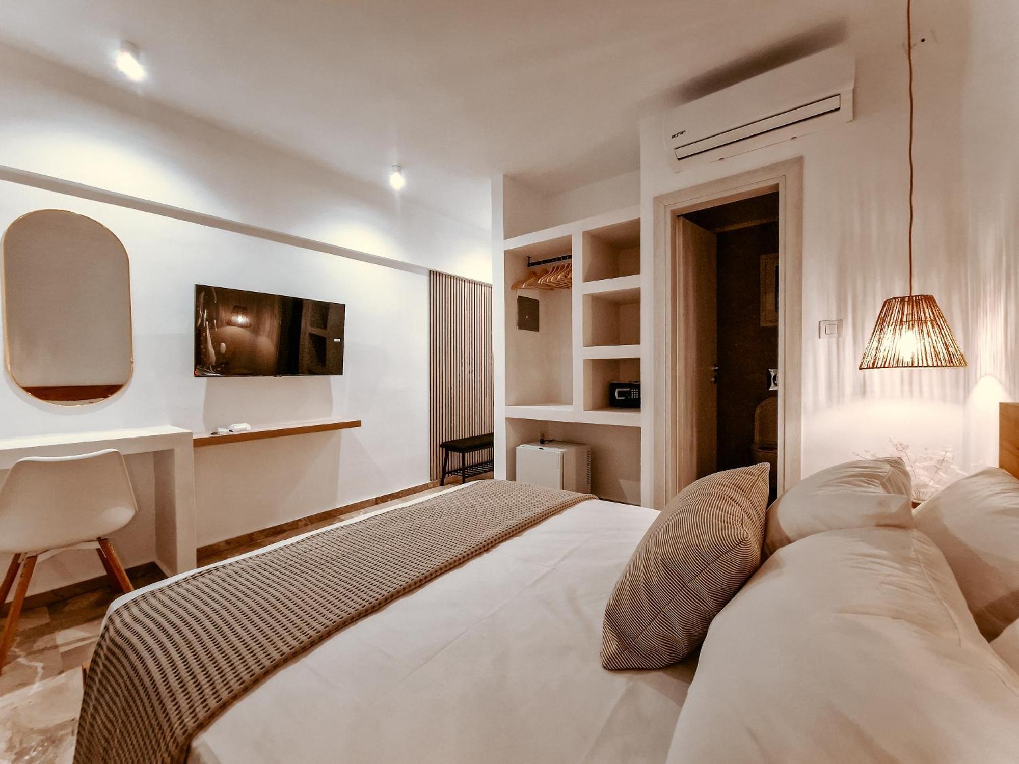Hotel My Place *