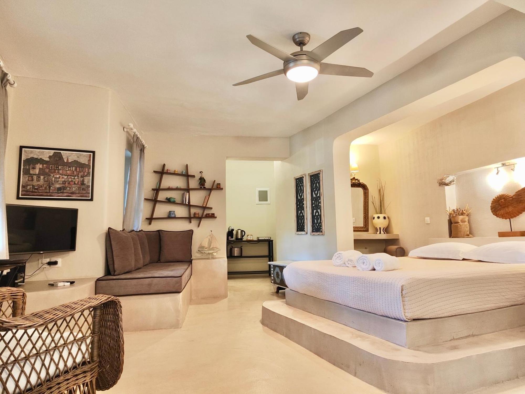 Porto Koundouros Beach And Villas *