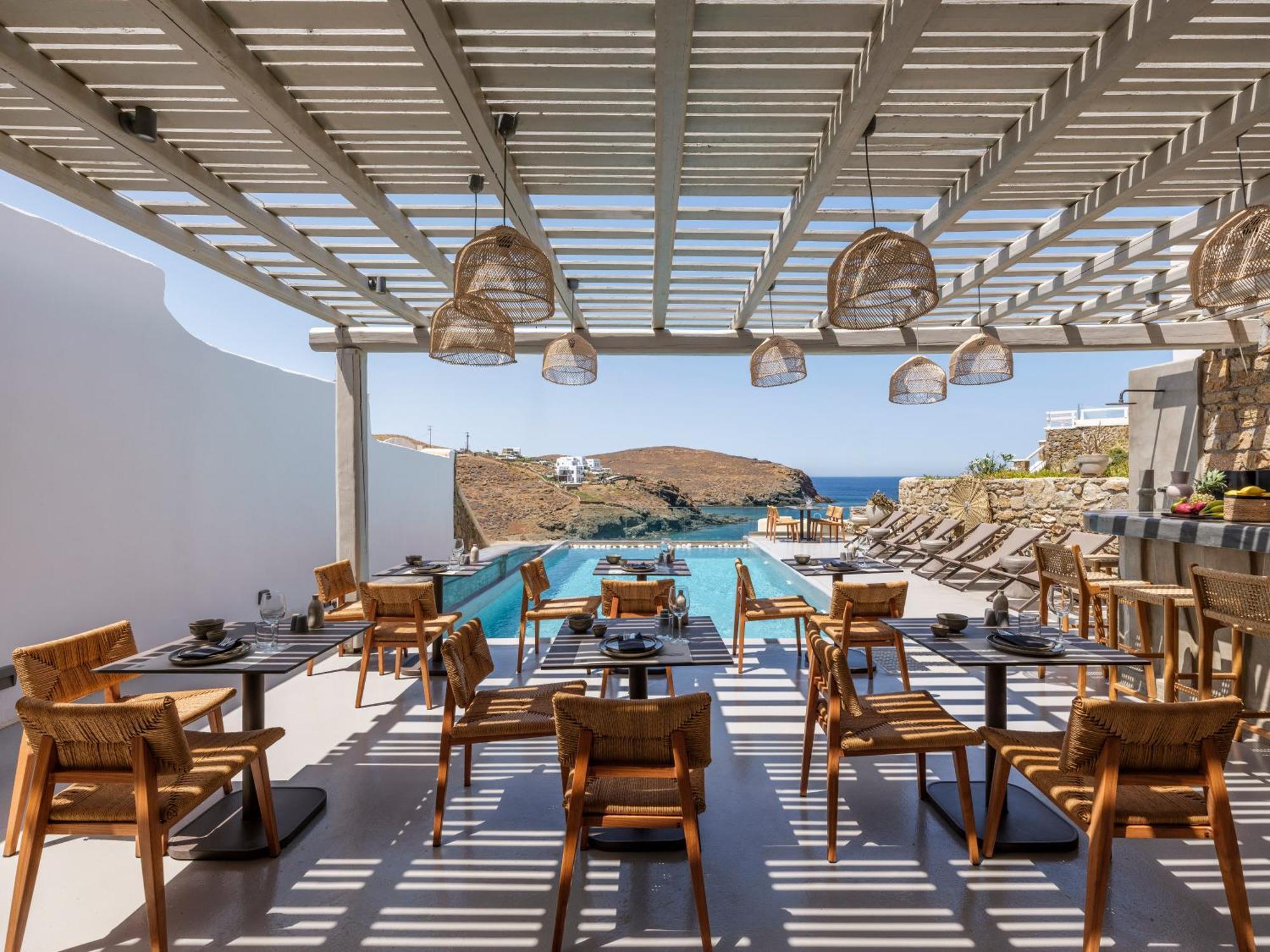 Mykonian & Aparthotel *